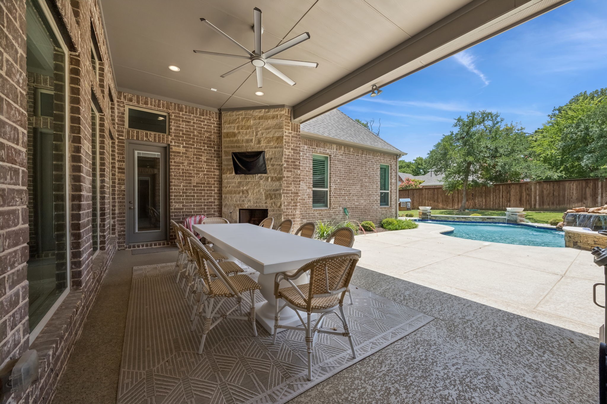 1024 Barbara Lane