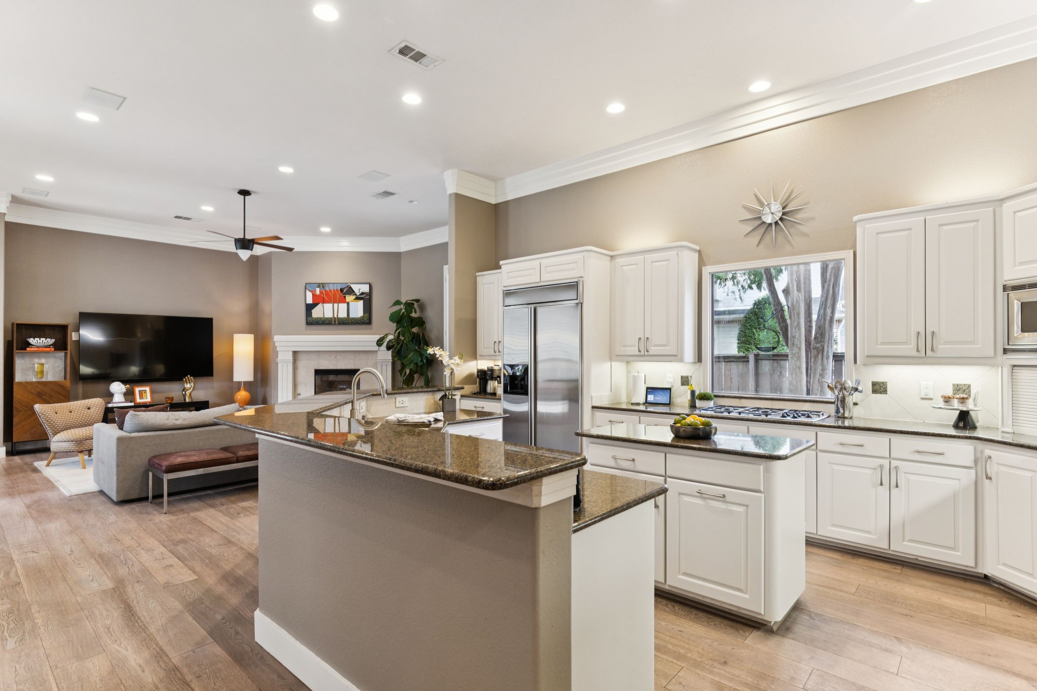 1202 Earlston Court