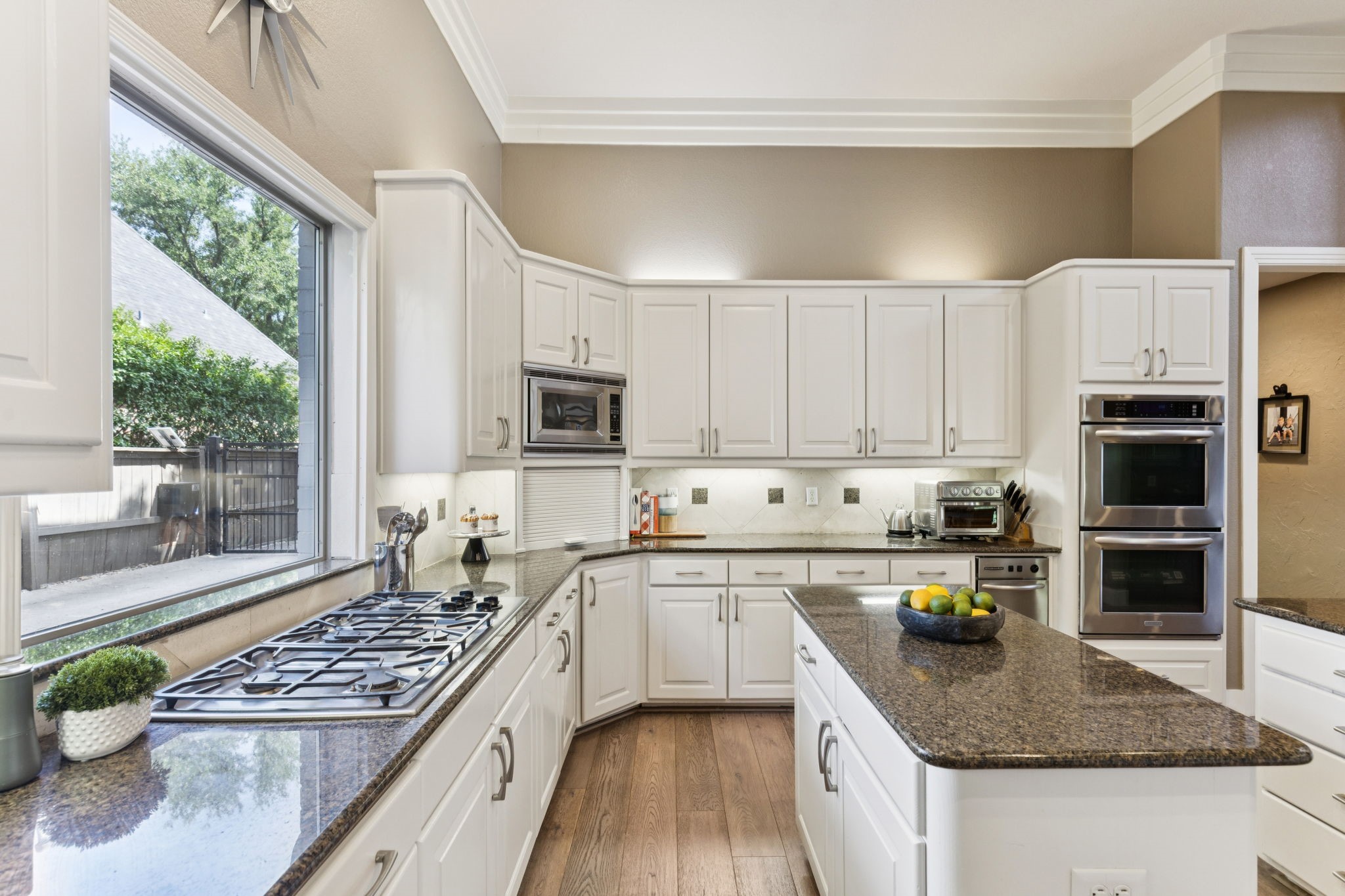 1202 Earlston Court