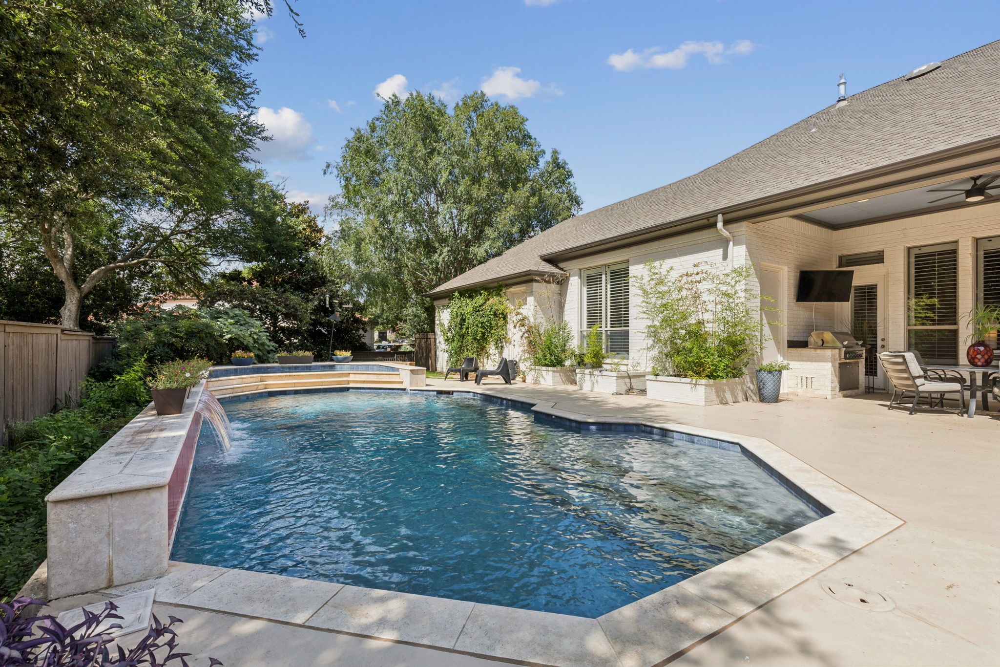 1202 Earlston Court