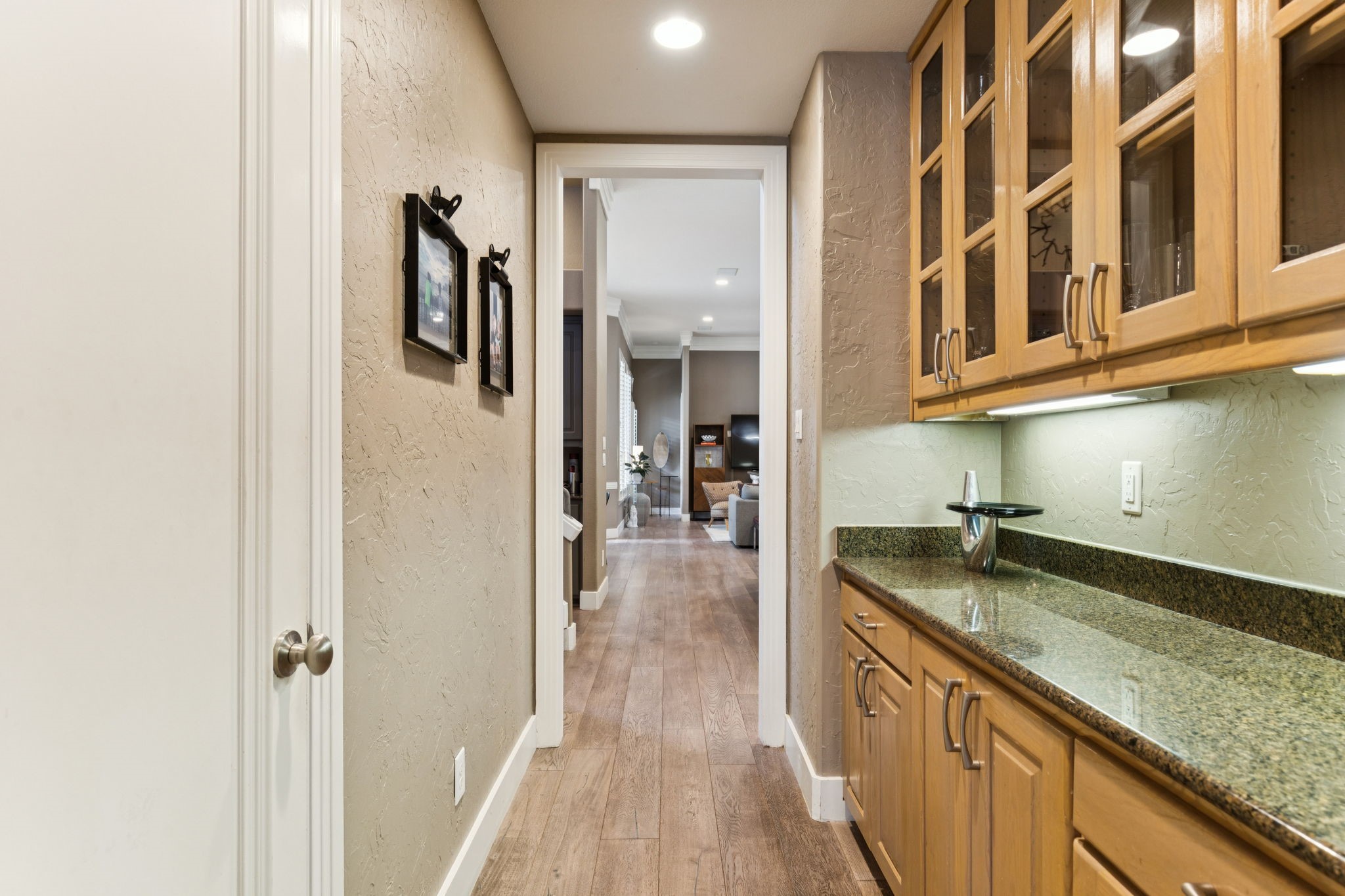 1202 Earlston Court