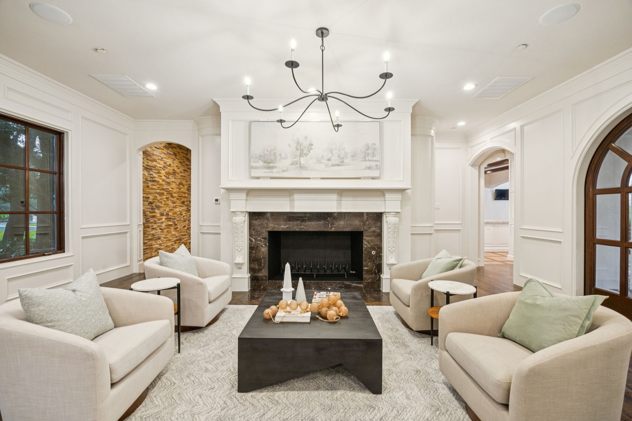 1900 Shady Oaks Drive