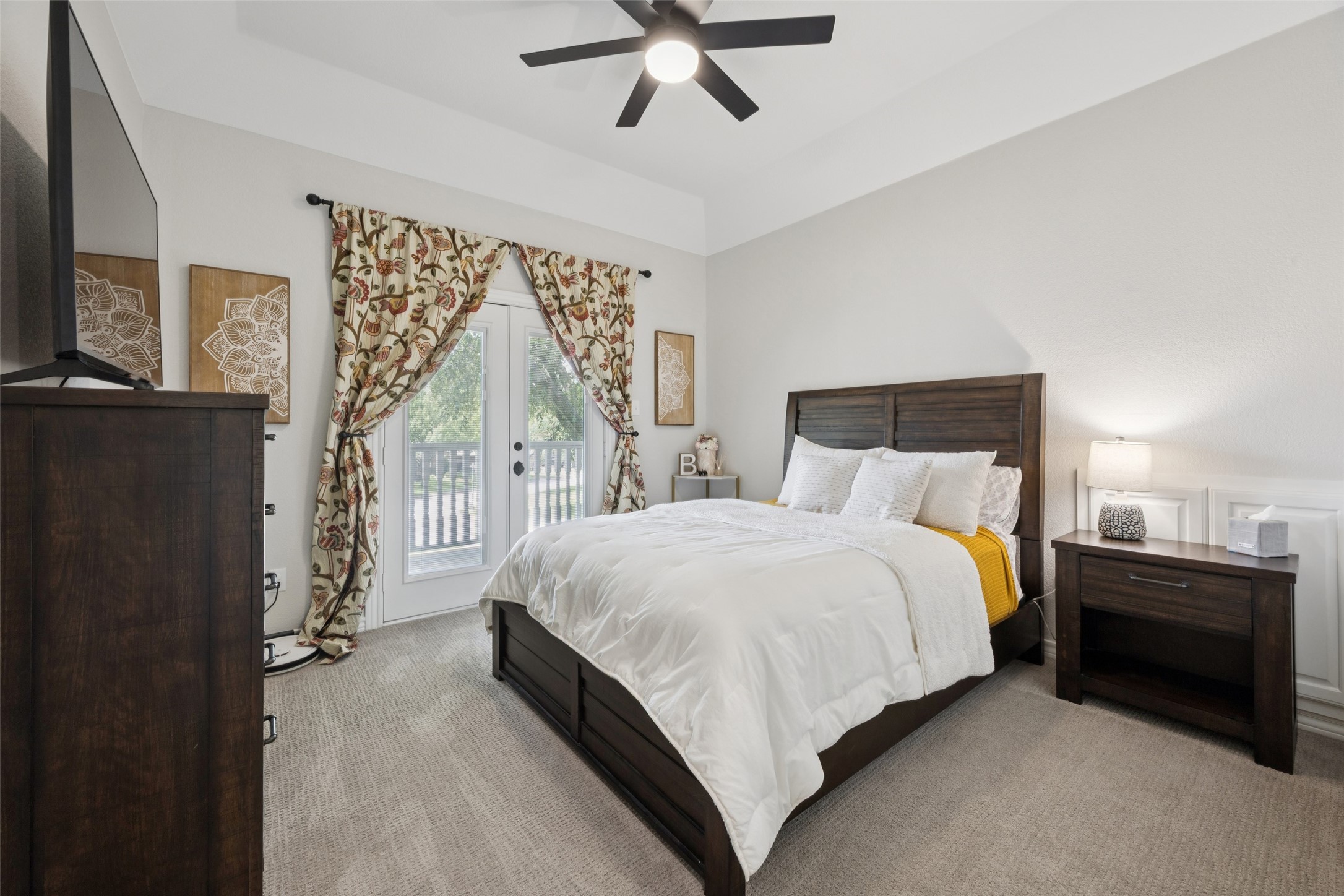 7904 Vista Ridge Drive S