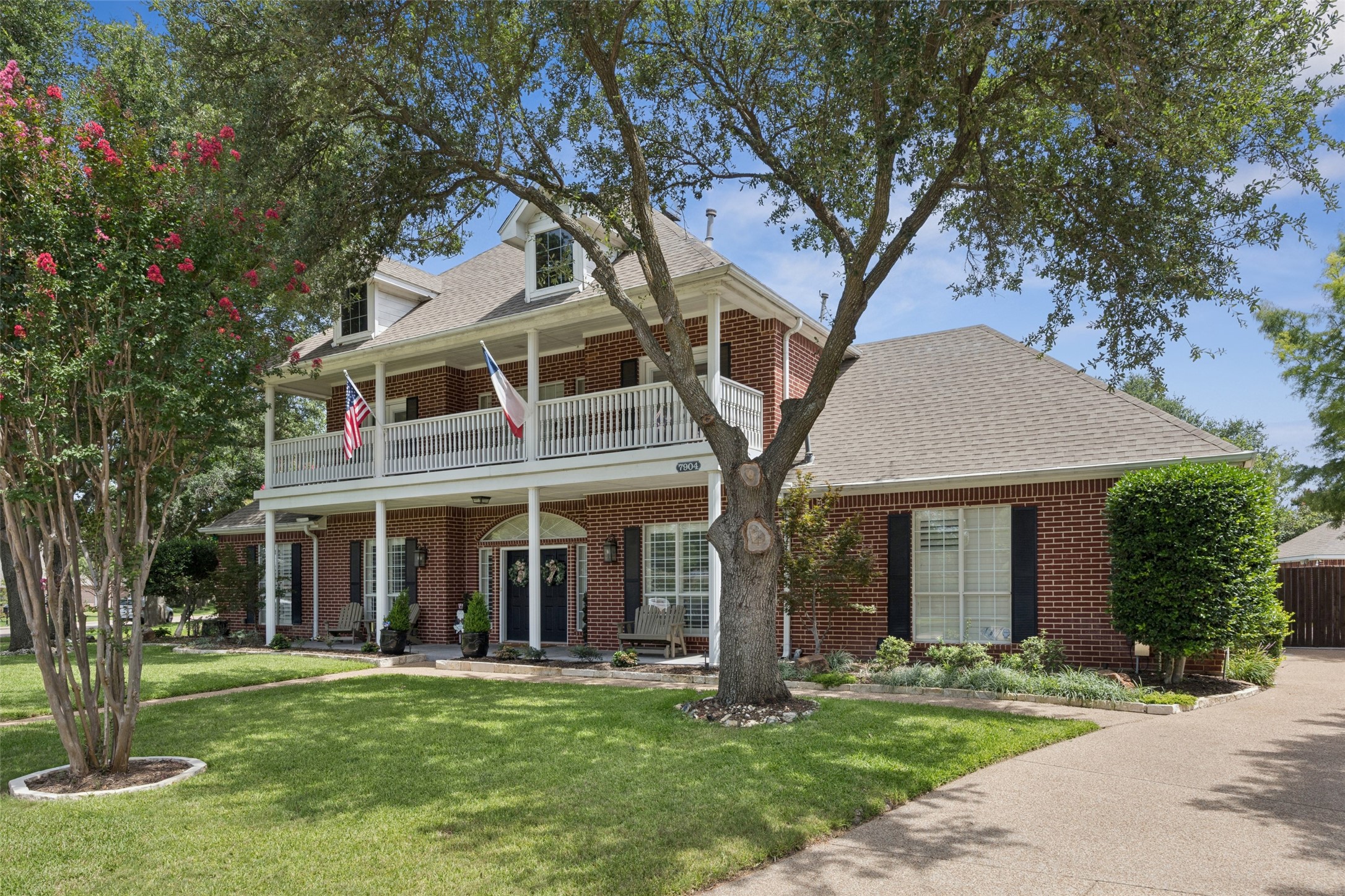 7904 Vista Ridge Drive S