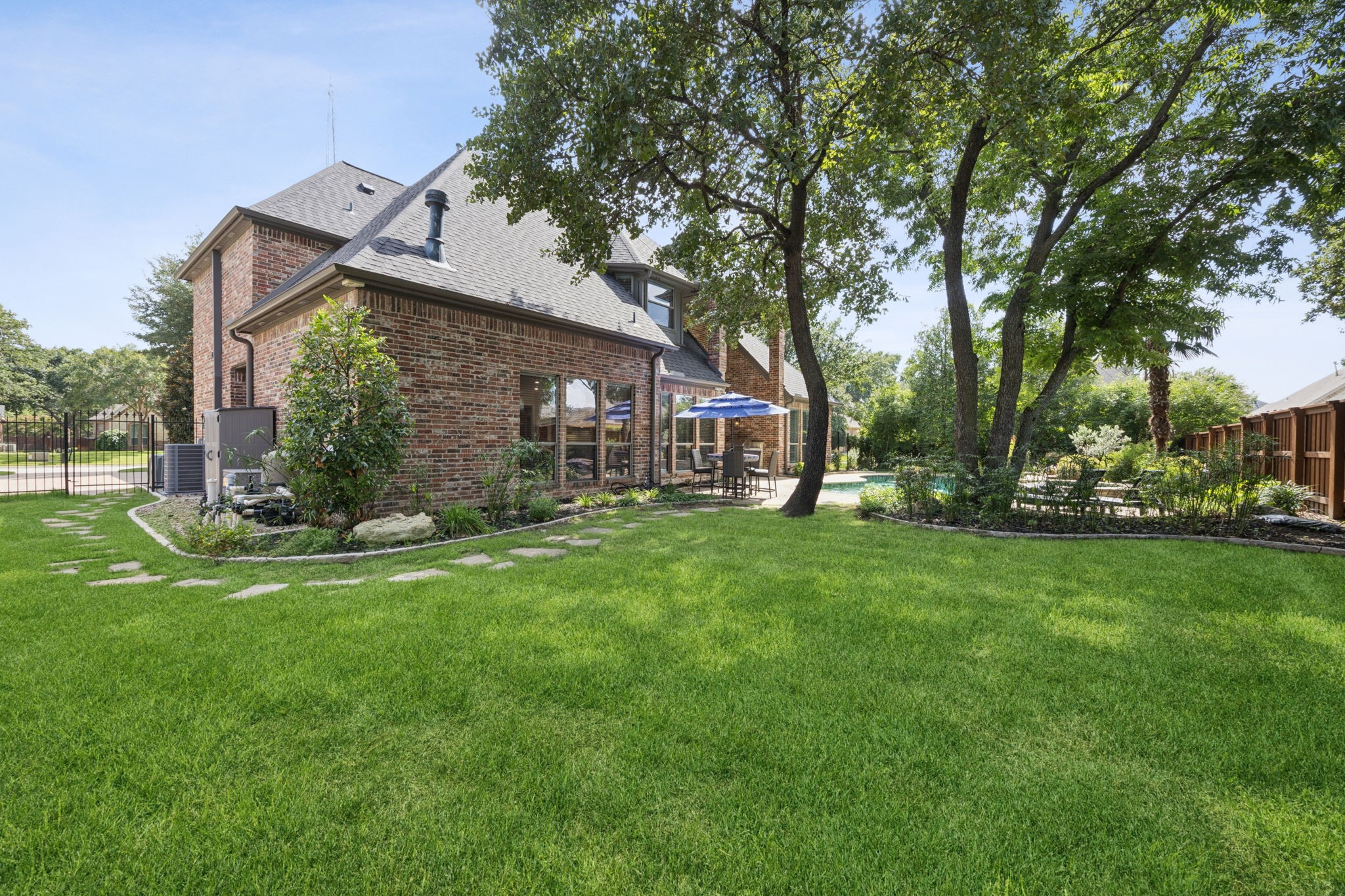 3224 Fannin Lane