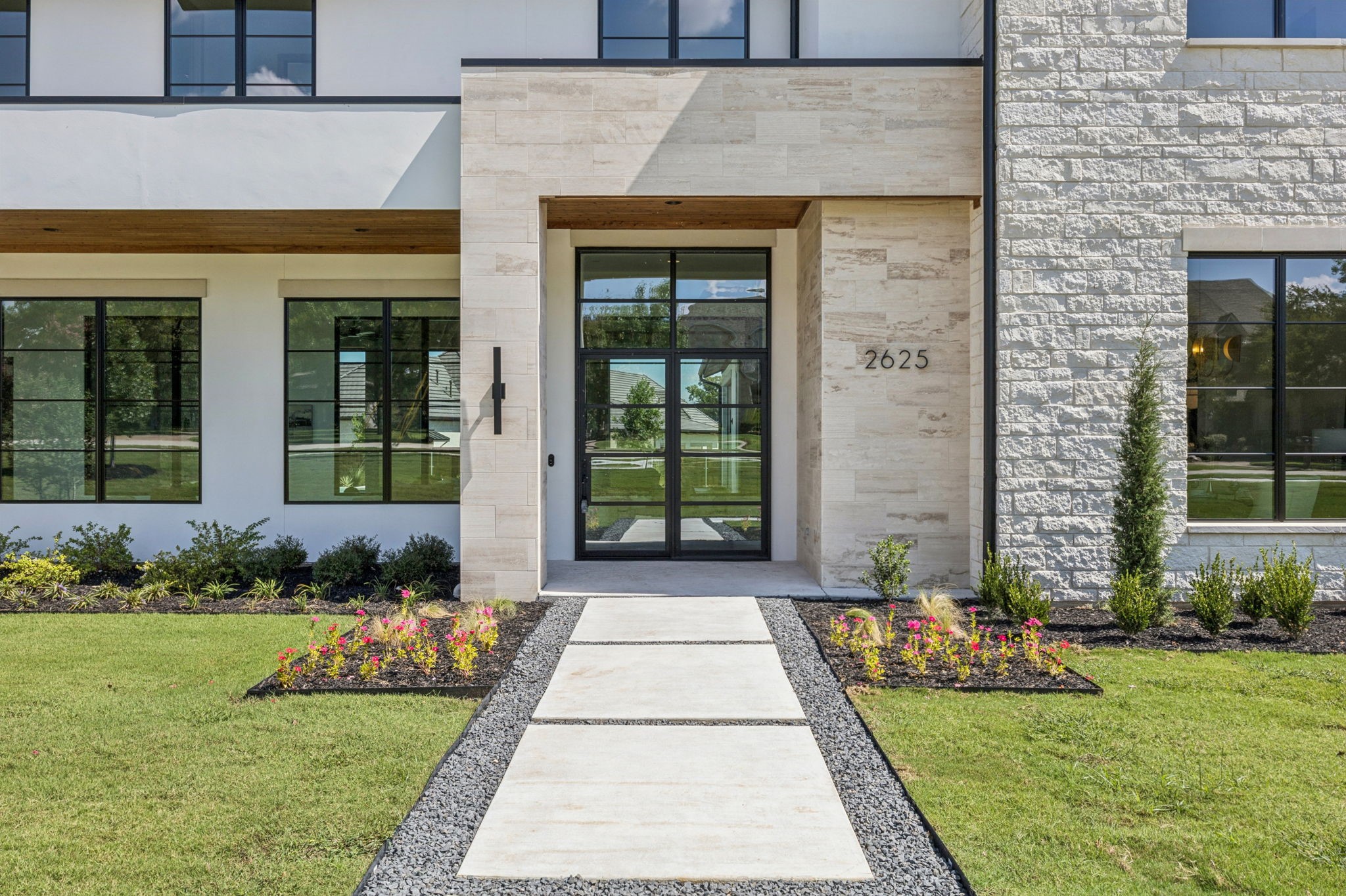 2625 Ridgecrest Drive