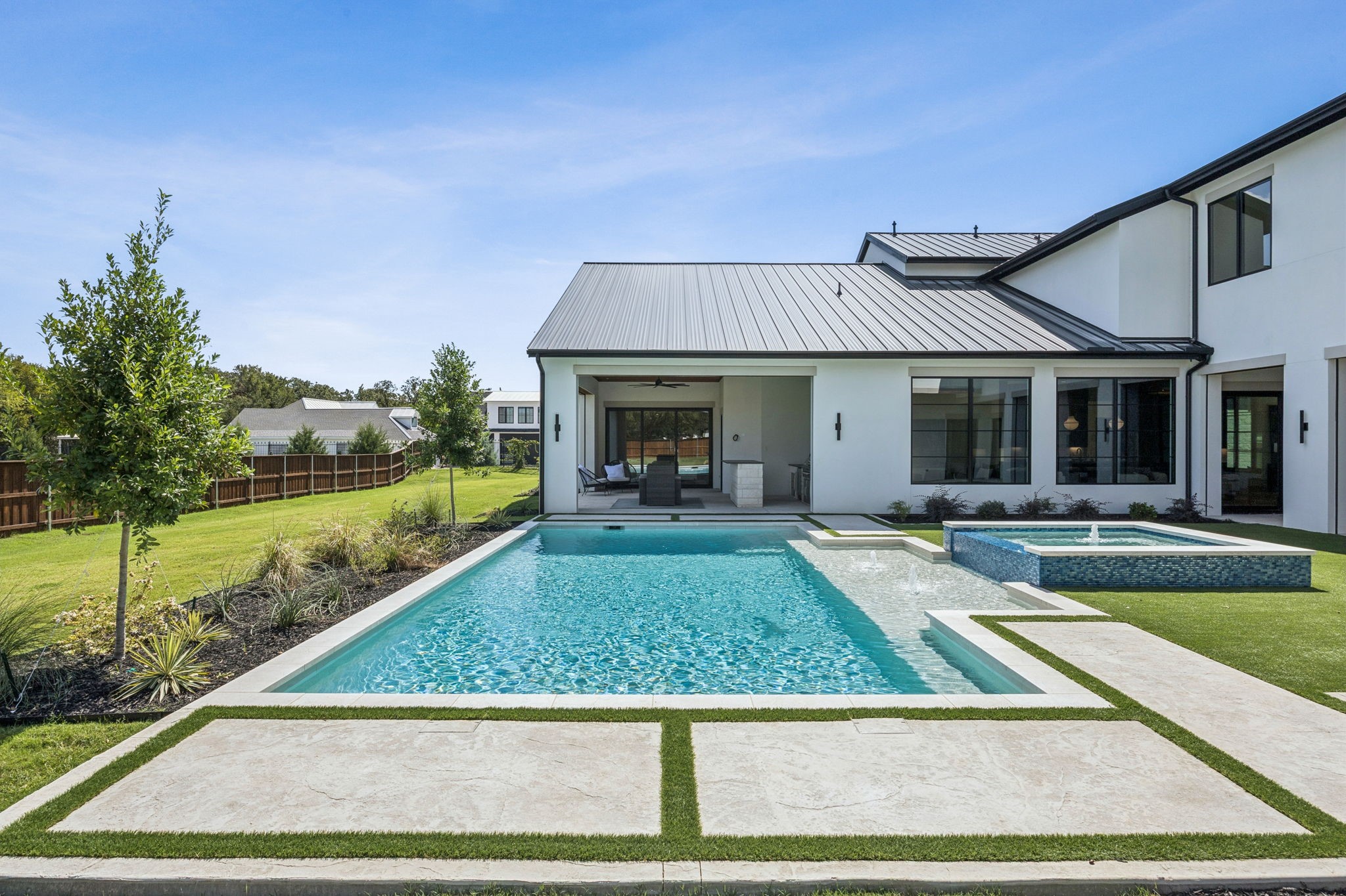 2625 Ridgecrest Drive