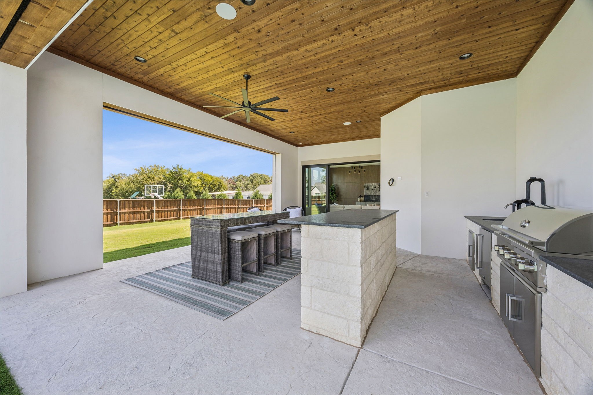 2625 Ridgecrest Drive