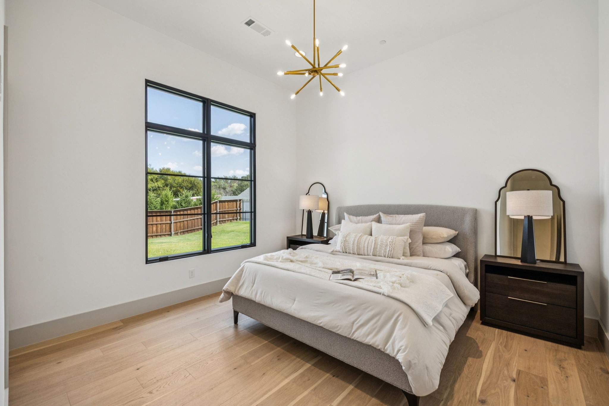 2625 Ridgecrest Drive