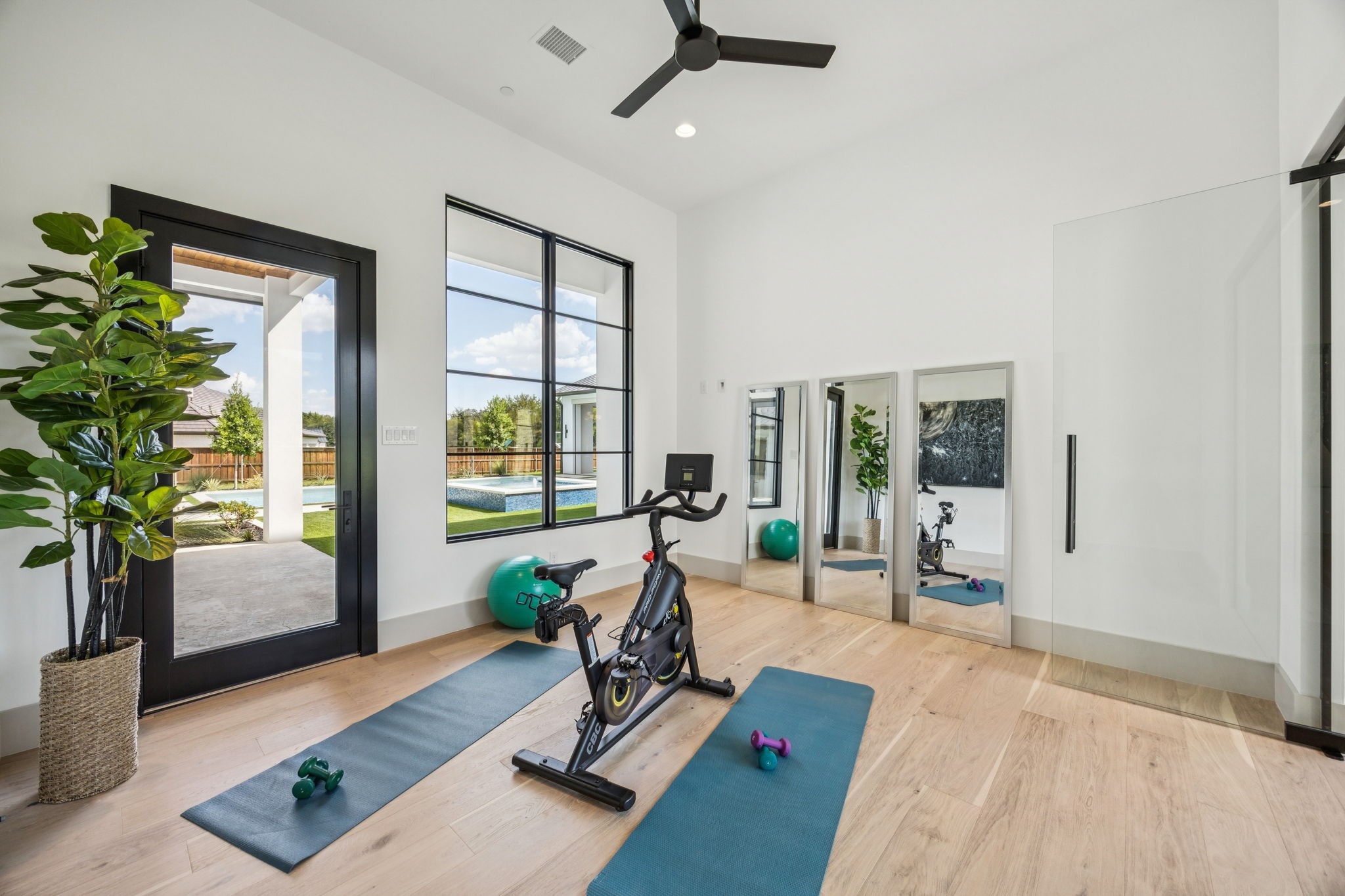 2625 Ridgecrest Drive