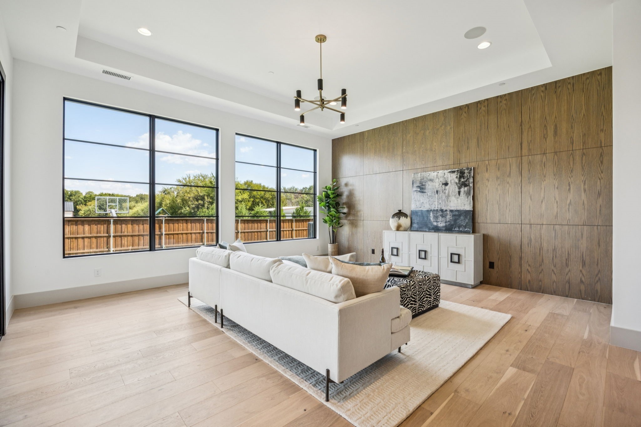 2625 Ridgecrest Drive