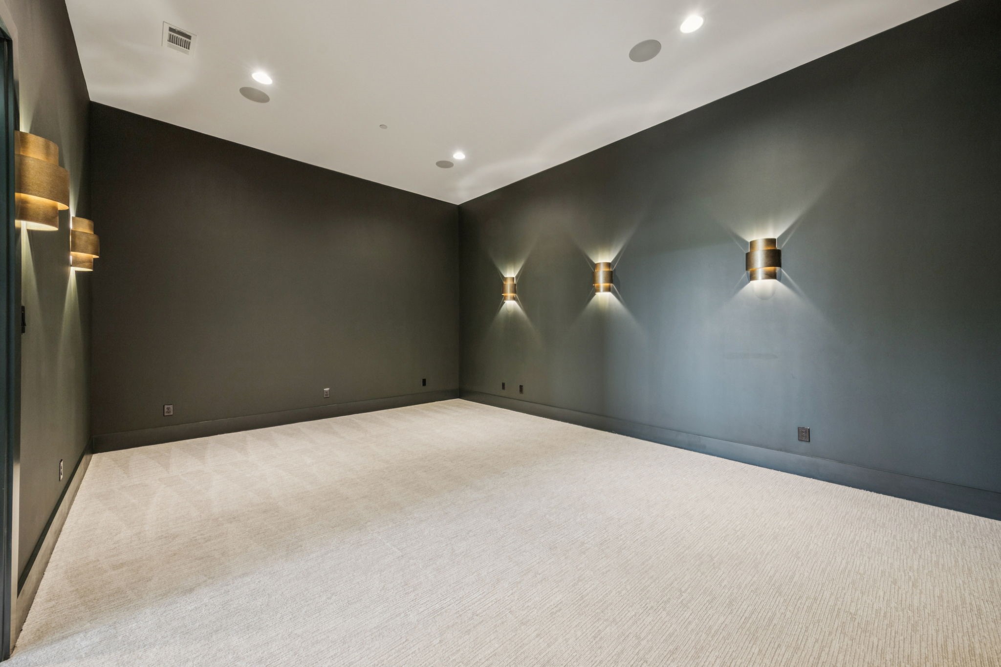 2625 Ridgecrest Drive