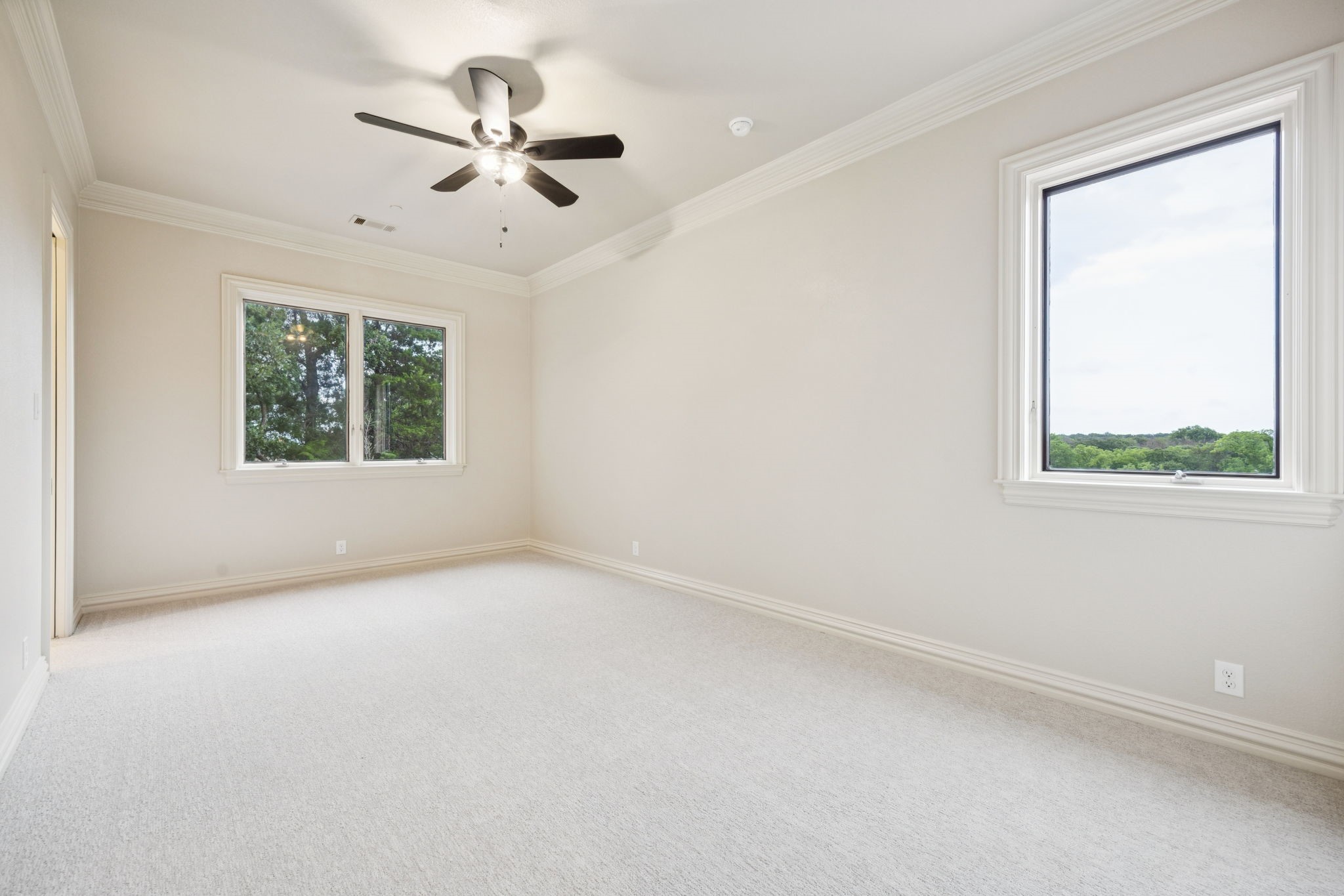 1900 Shady Oaks Drive