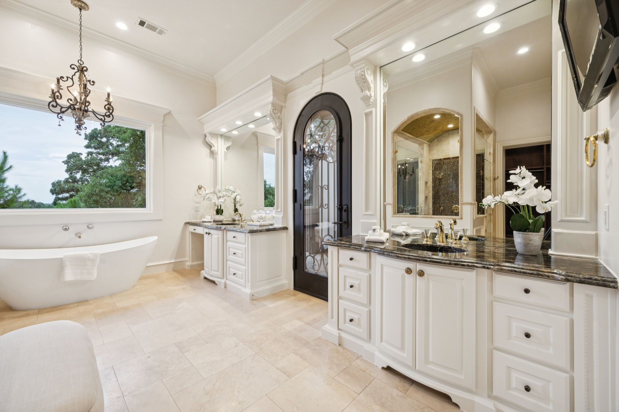 1900 Shady Oaks Drive