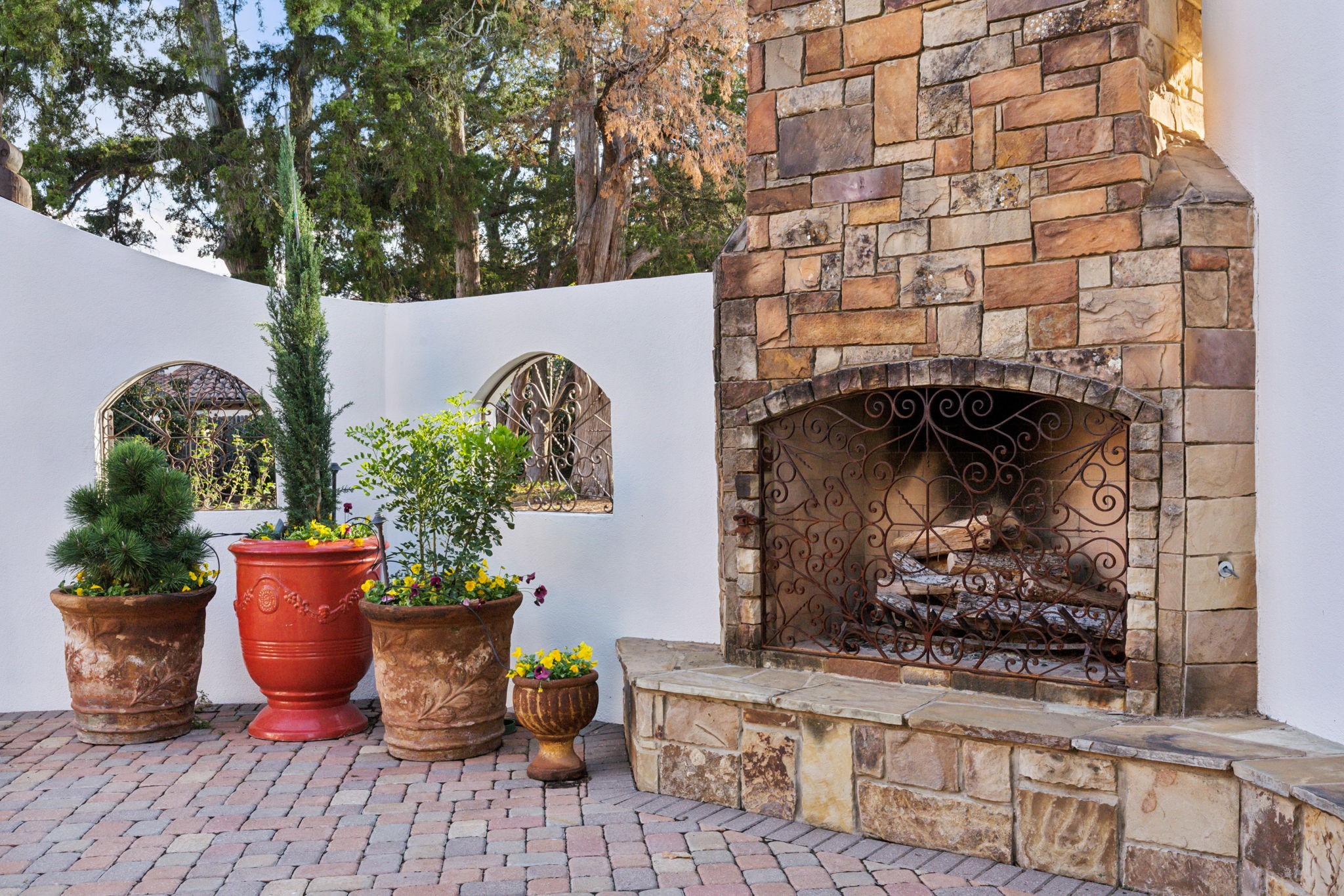 1900 Shady Oaks Drive