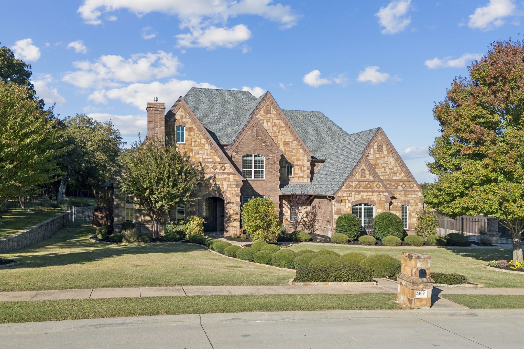 2409 Southern Hills Court