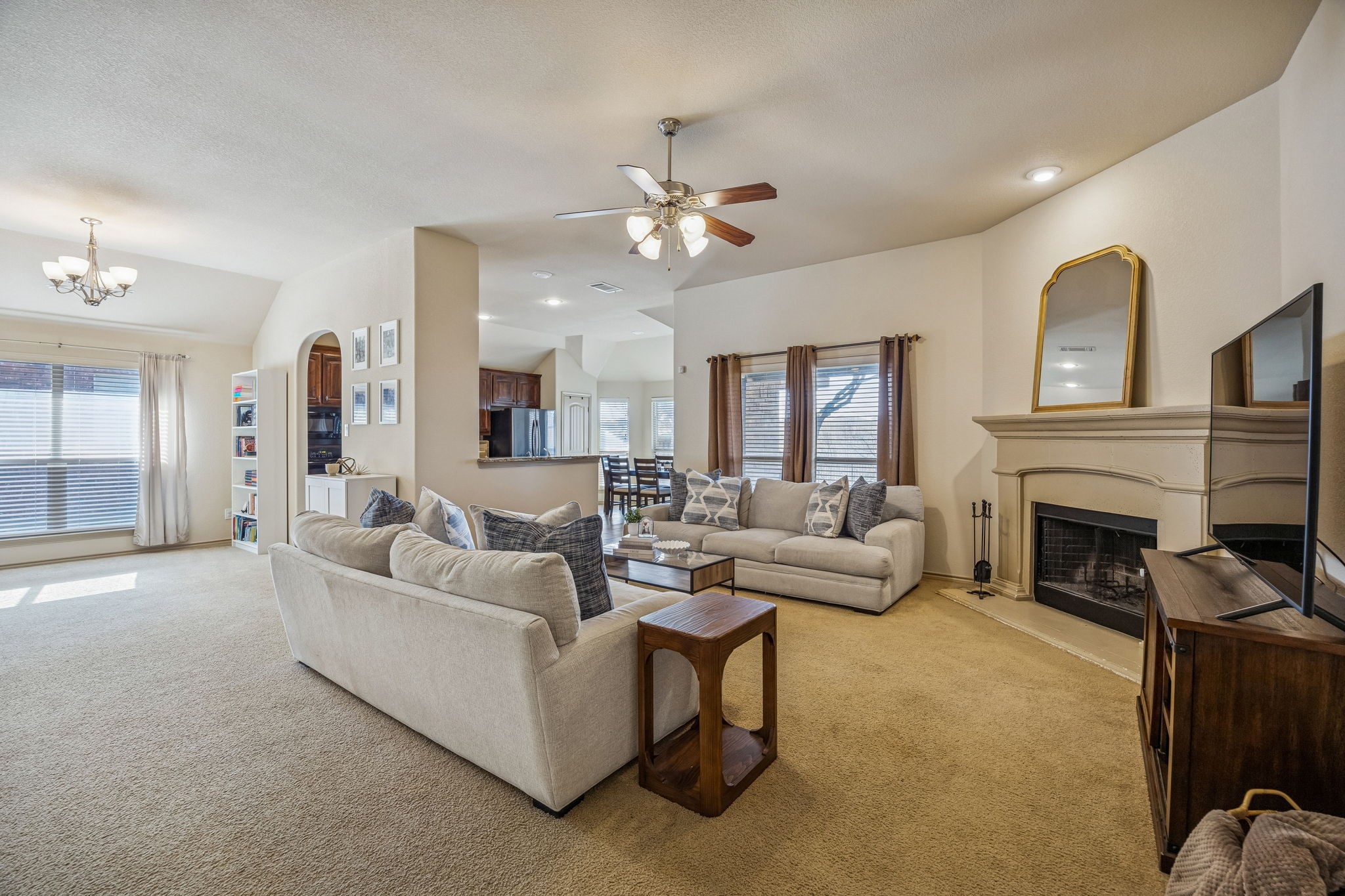 9437 Drovers View Trail