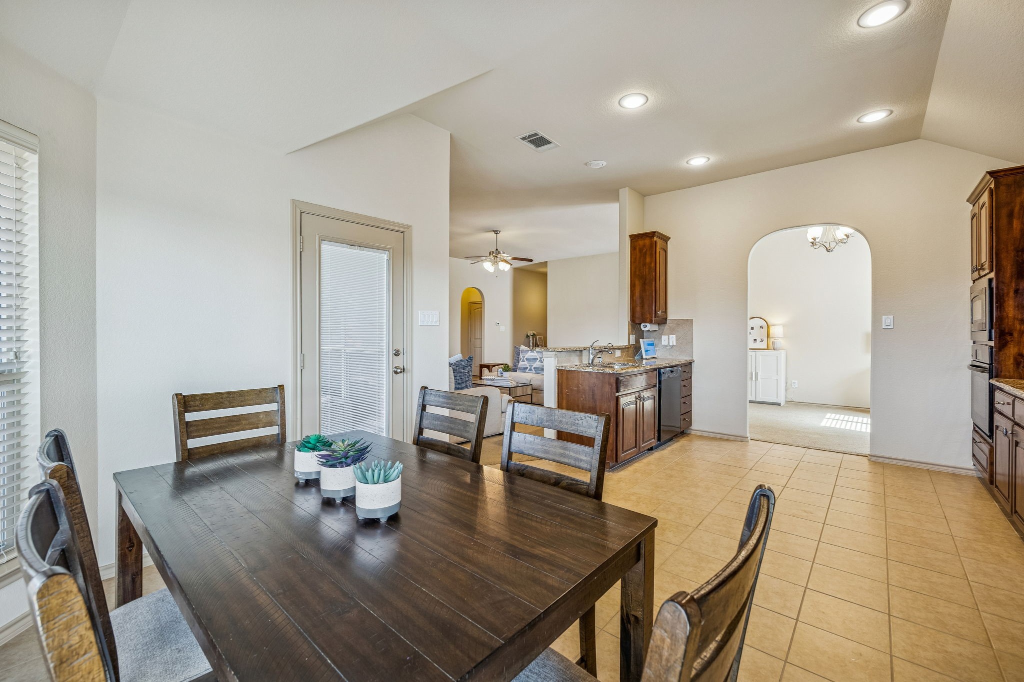 9437 Drovers View Trail