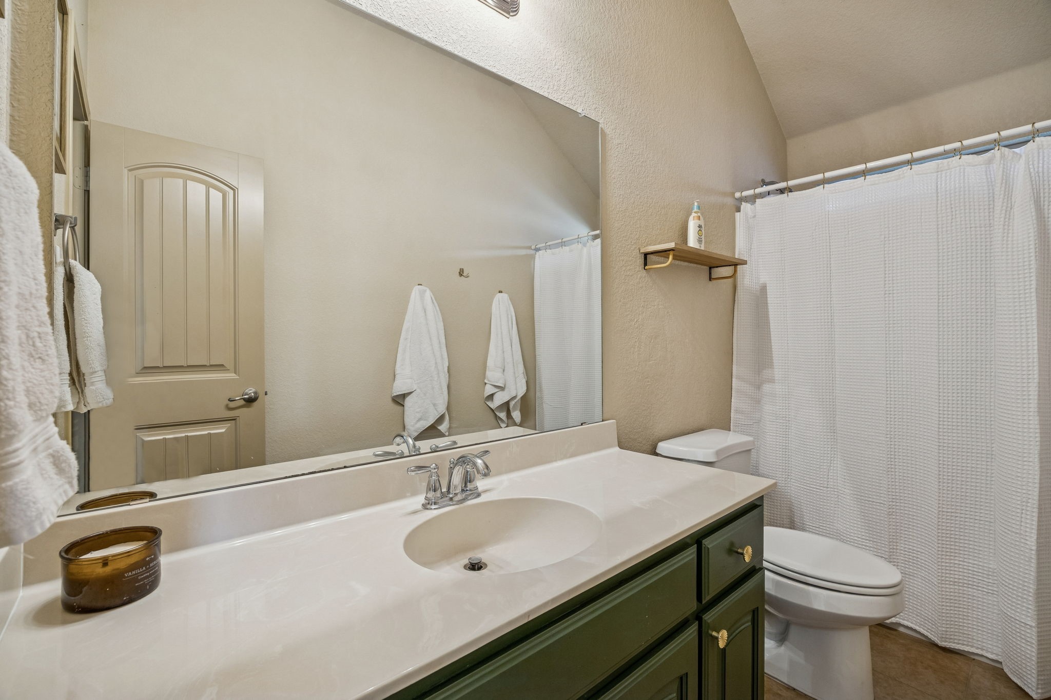 9437 Drovers View Trail