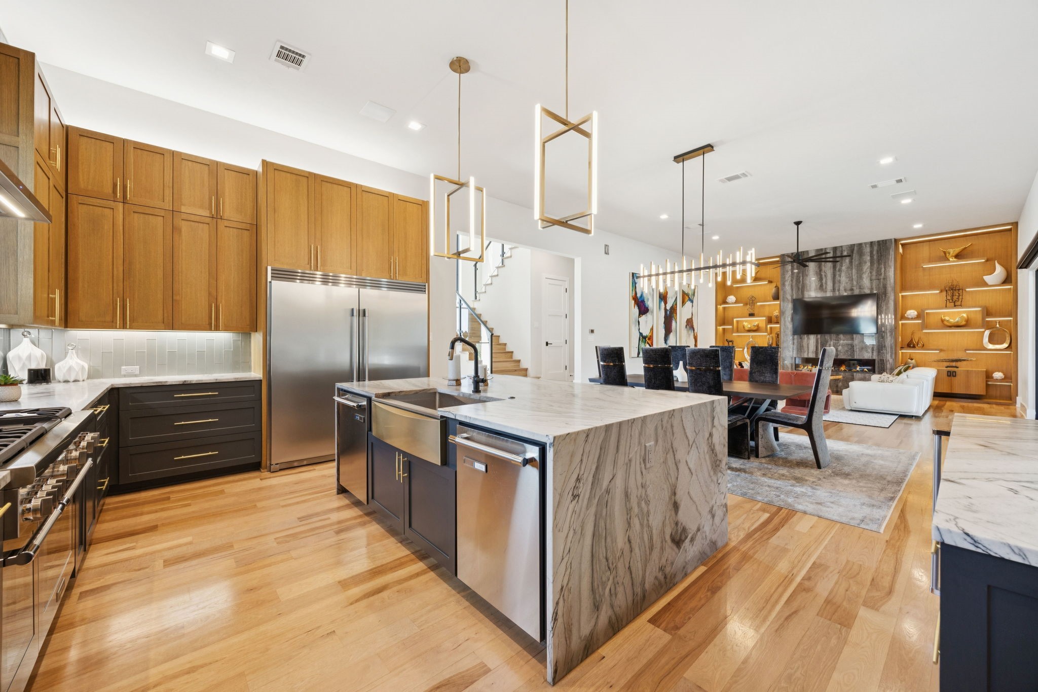 1835 Creekview Court