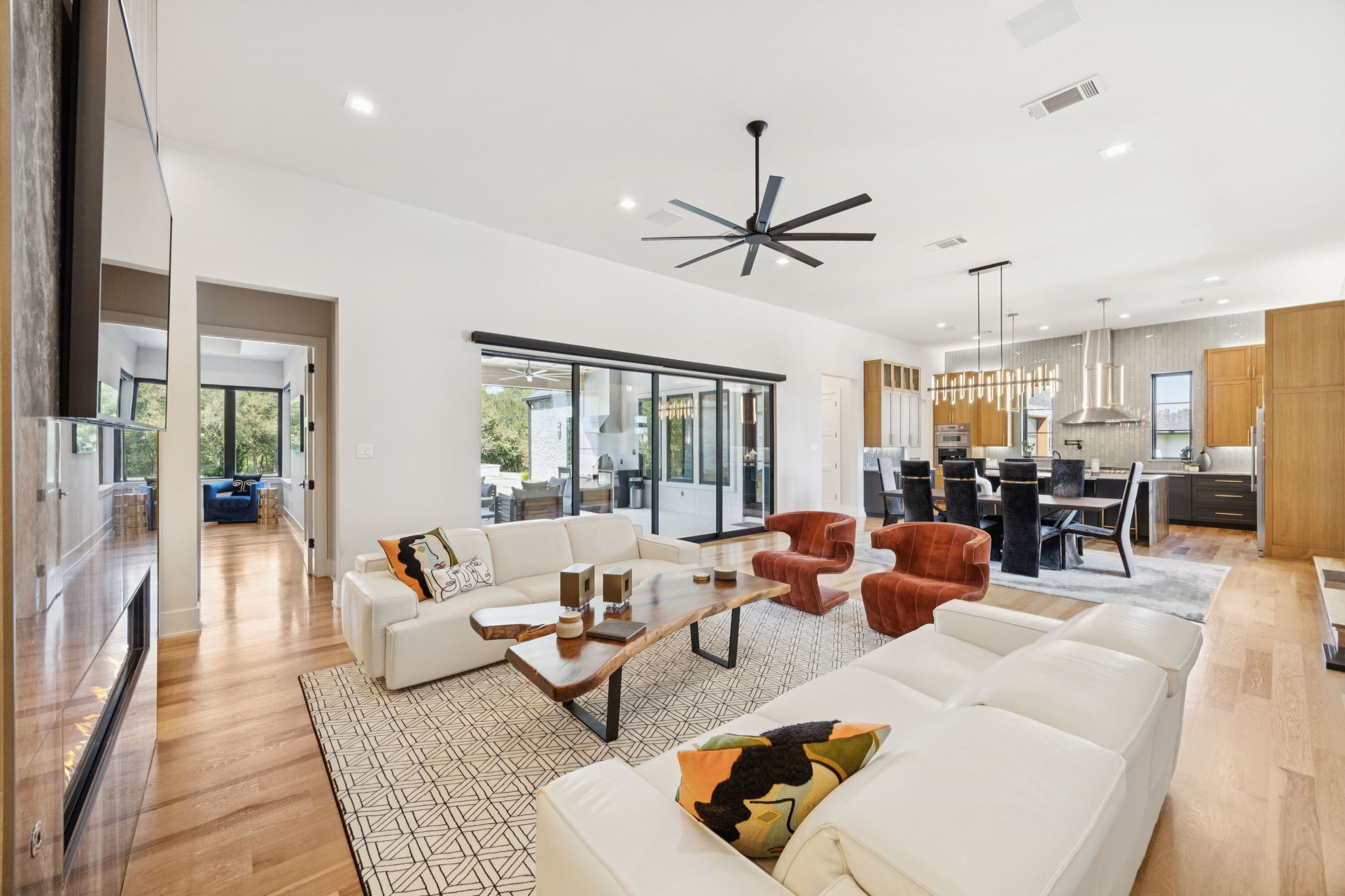 1835 Creekview Court