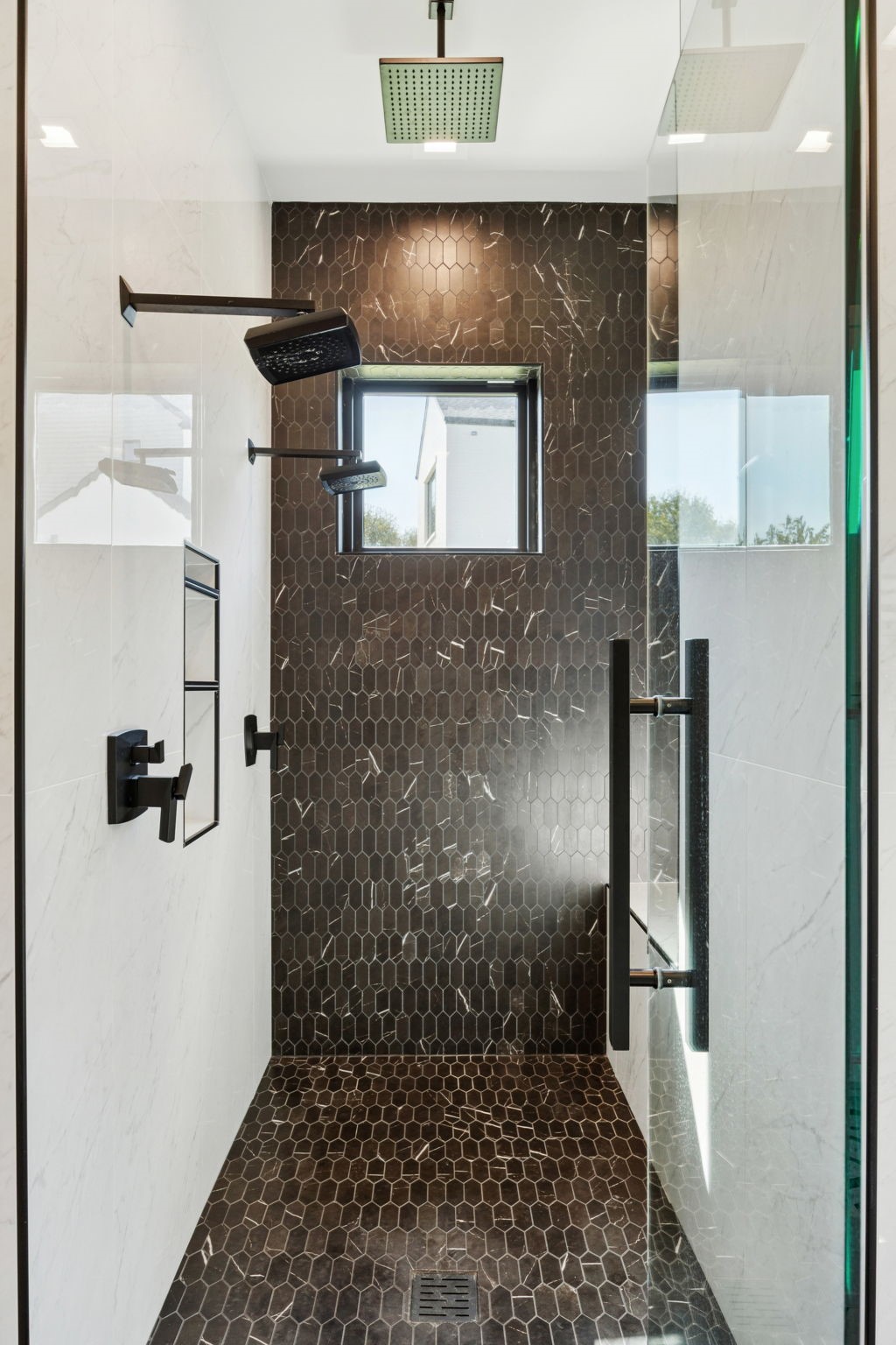 1835 Creekview Court