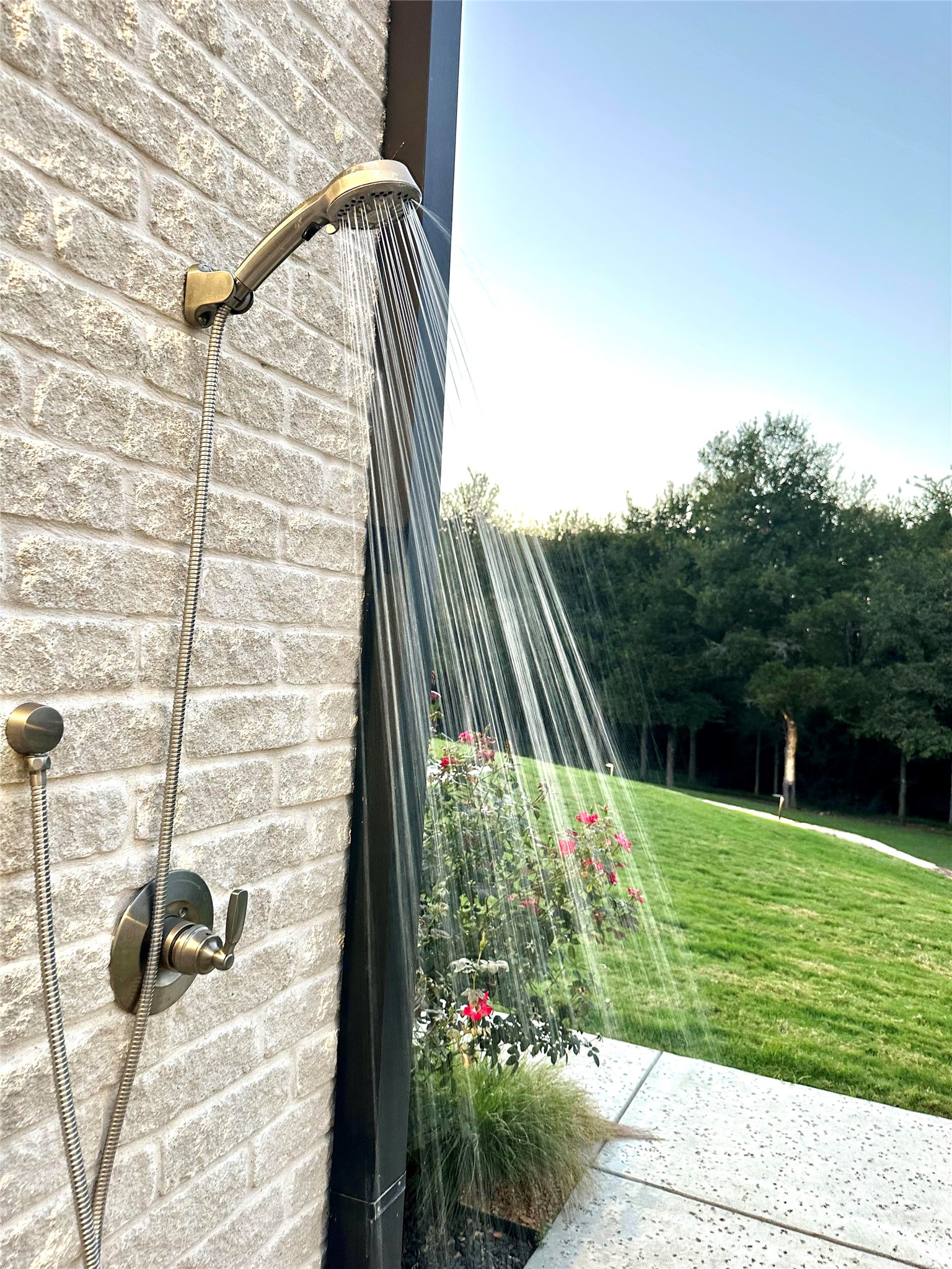 1835 Creekview Court