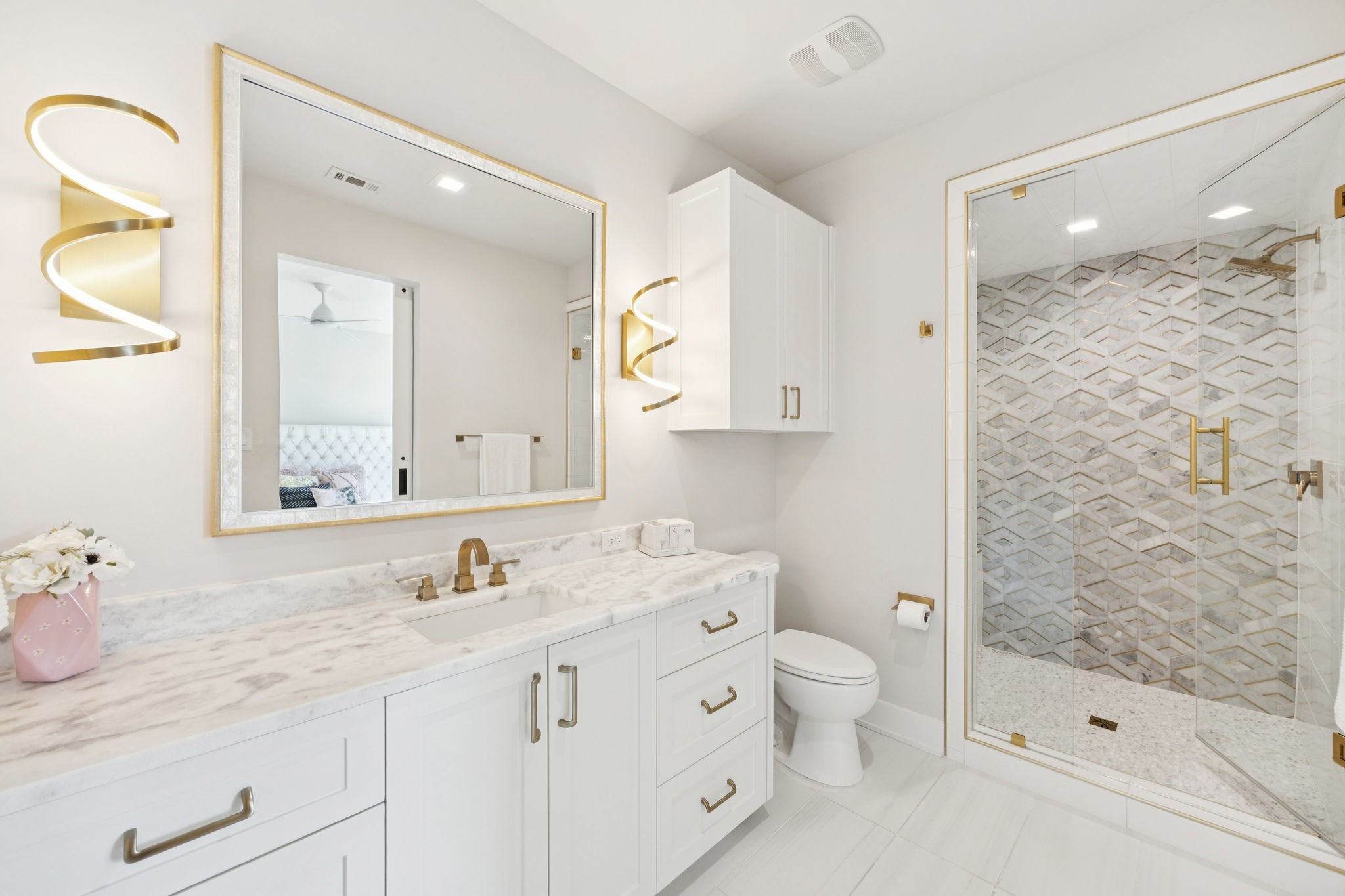 1835 Creekview Court