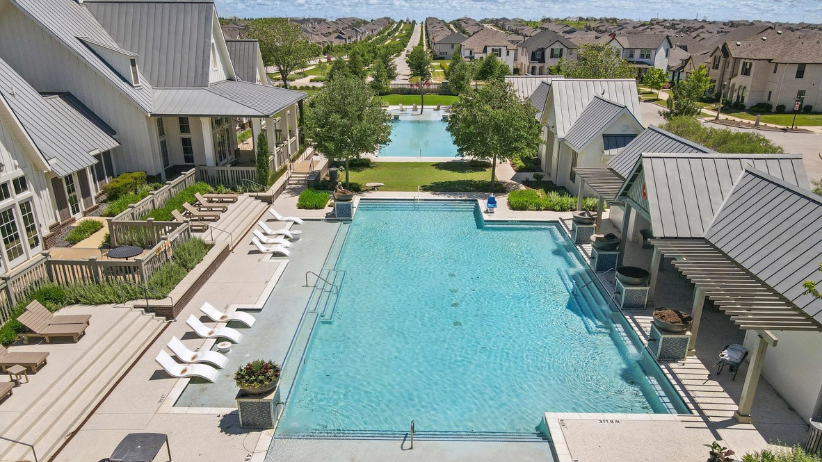 601 N Pecan Parkway