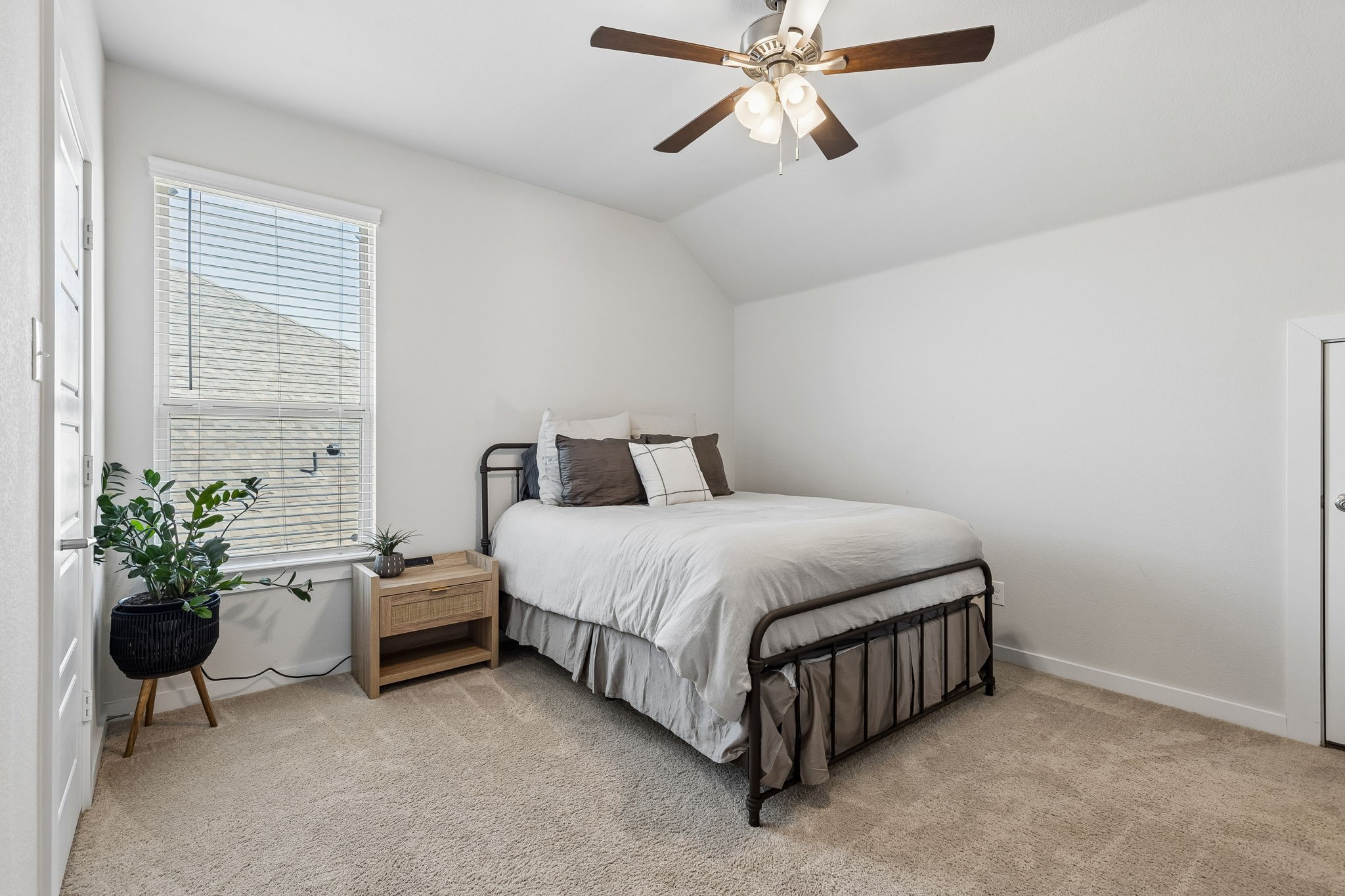 14508 Home Trail