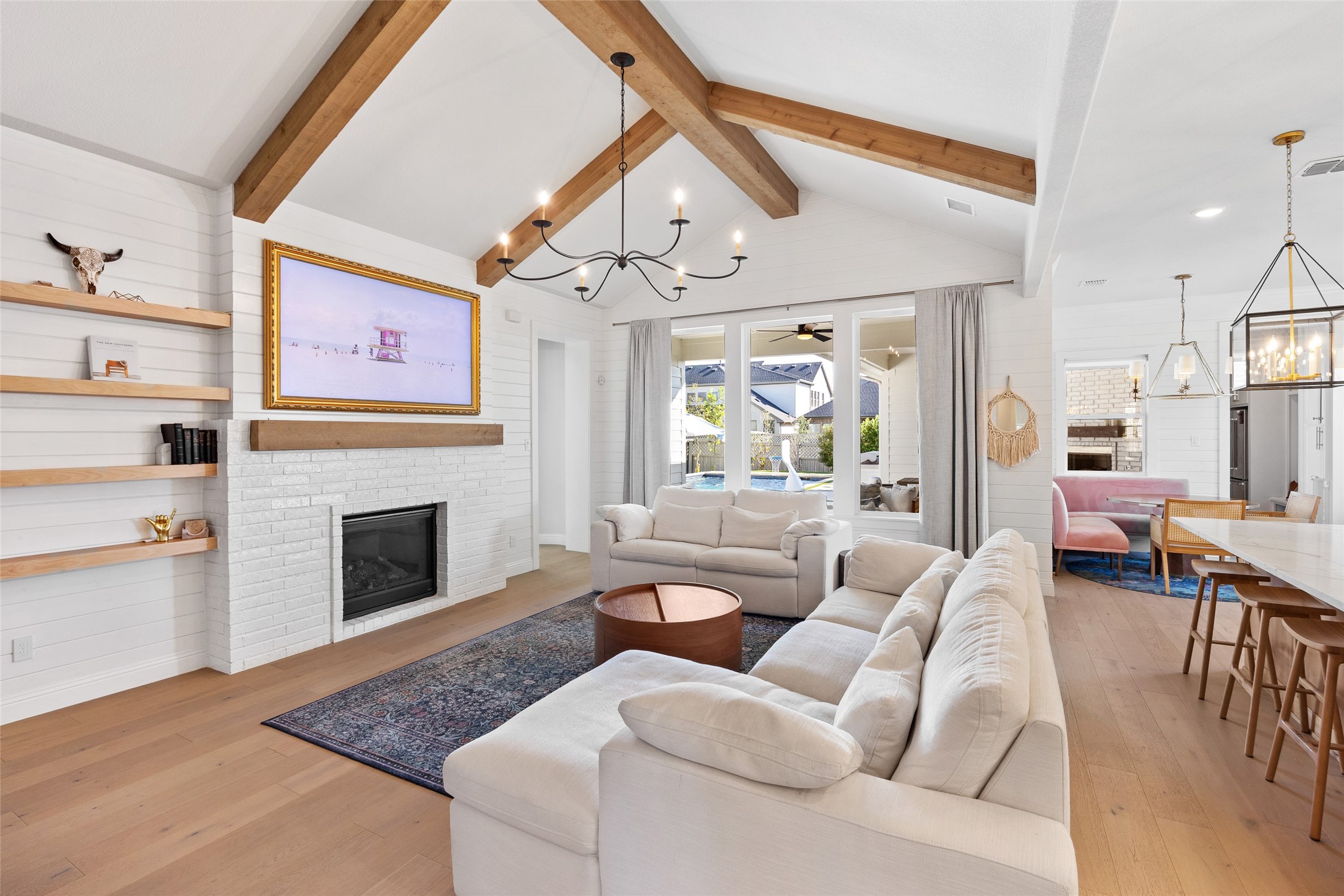 311 N Pecan Parkway