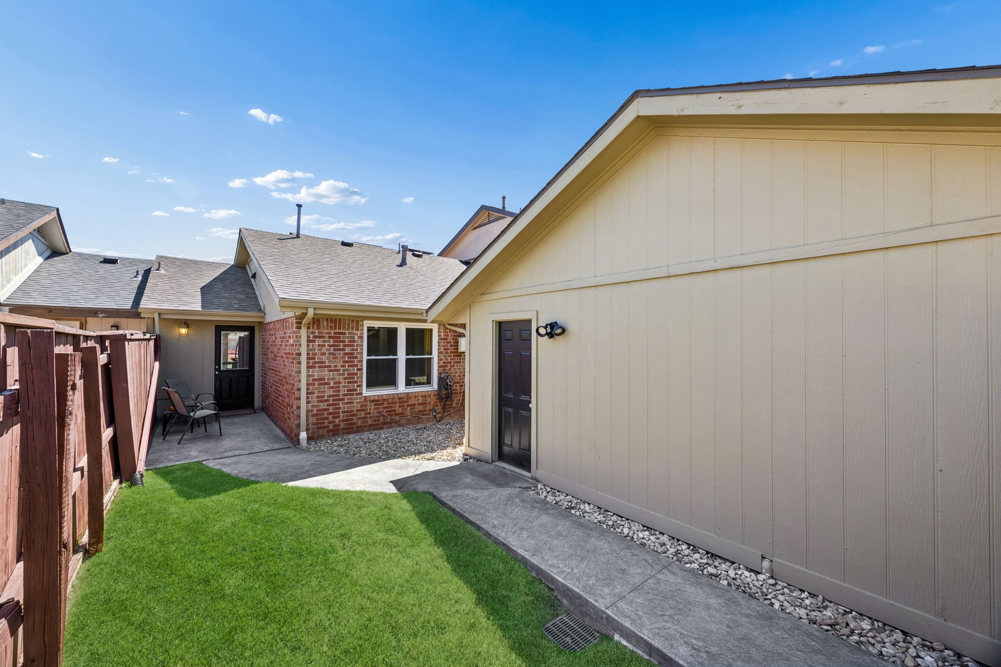 4215 John Court