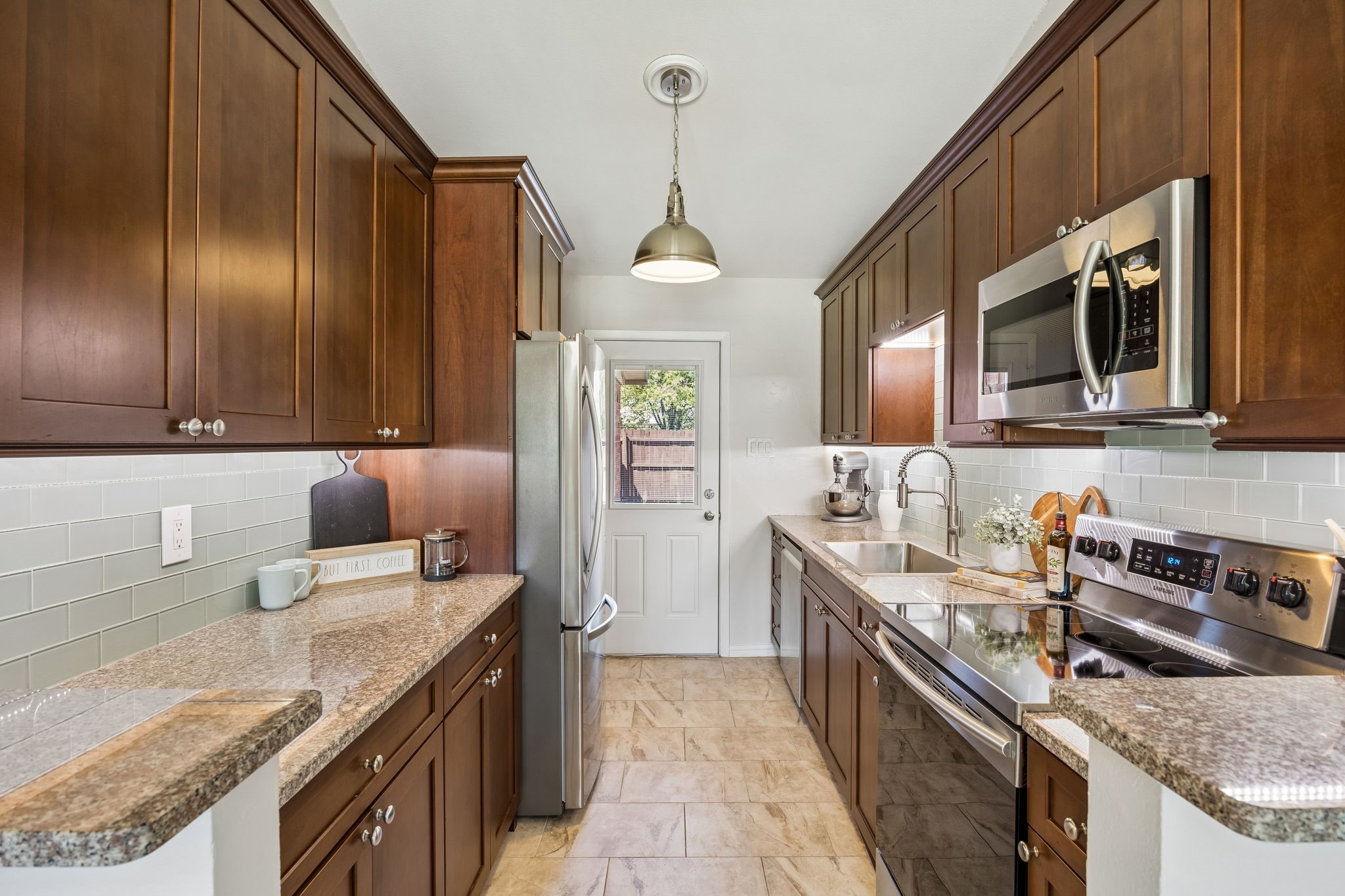 4215 John Court