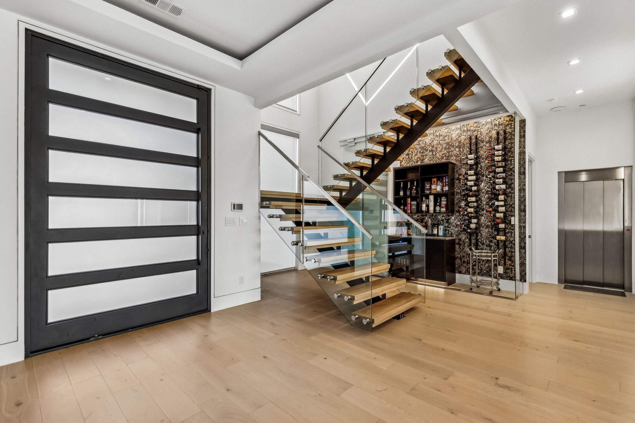 4301 Saddleback Lane