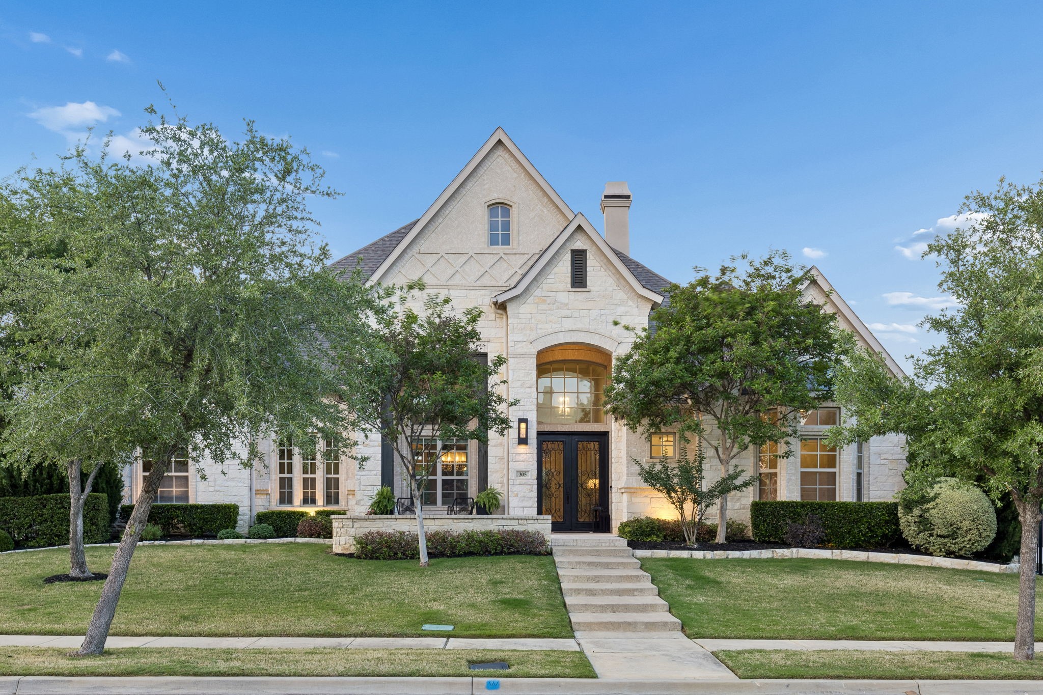 305 Woodsong Way
