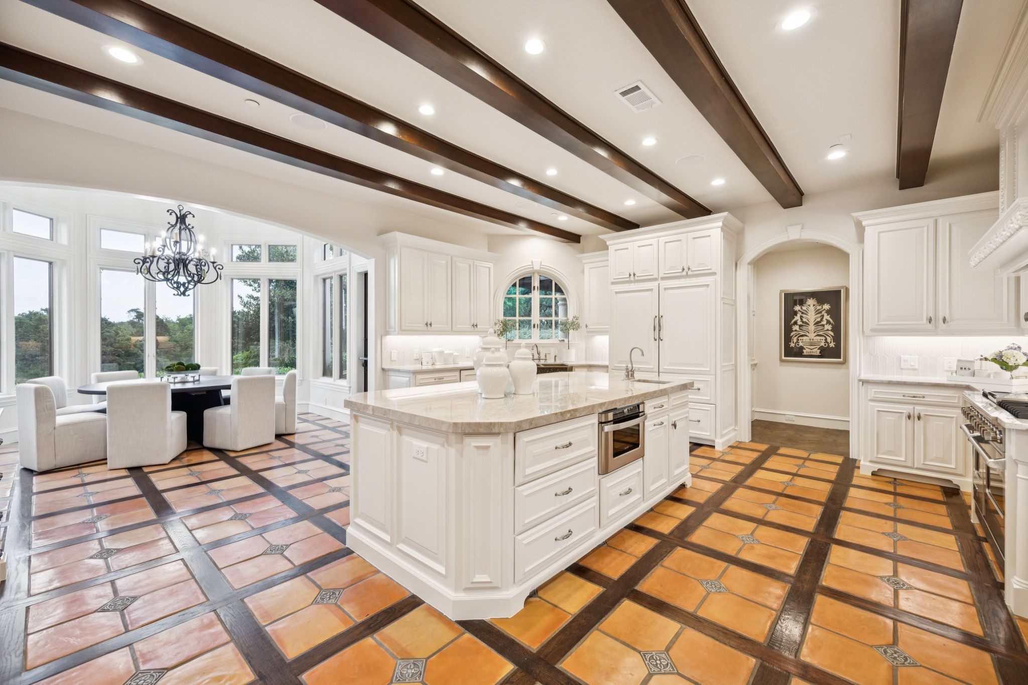 1900 Shady Oaks Drive