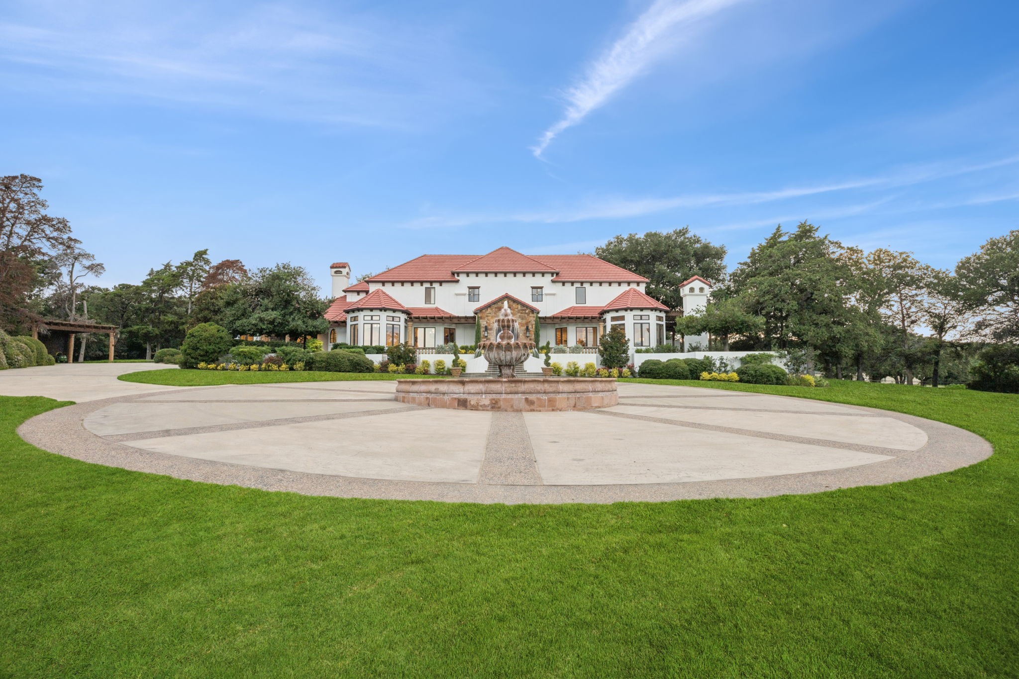 1900 Shady Oaks Drive