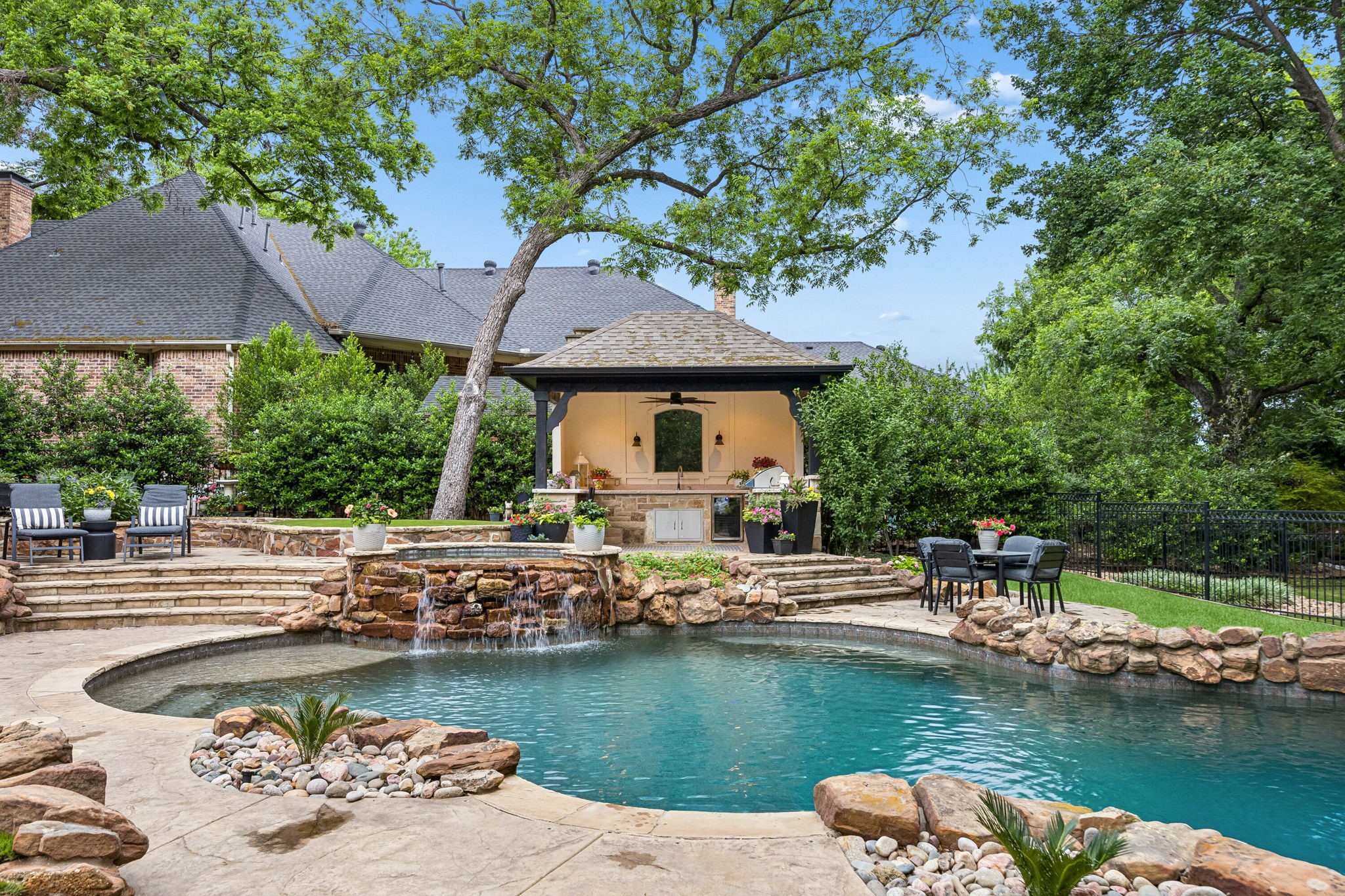 1109 Pecan Hollow Trail