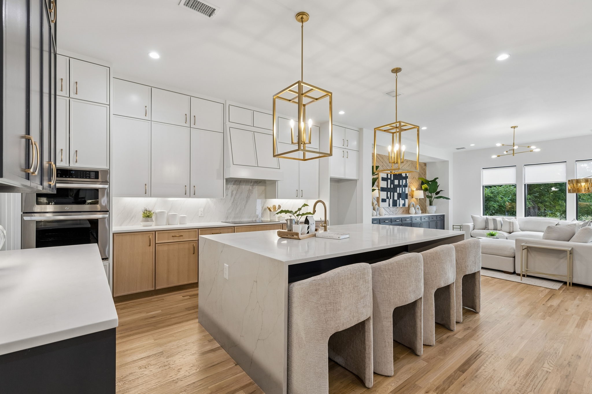 1218 Woodsey Court