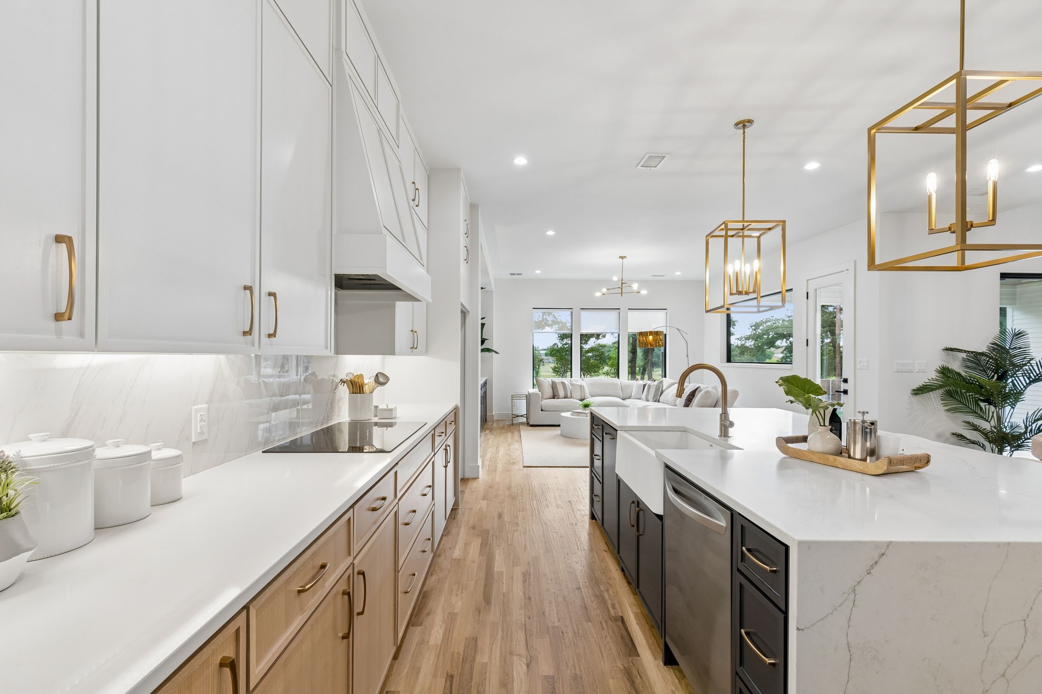 1218 Woodsey Court