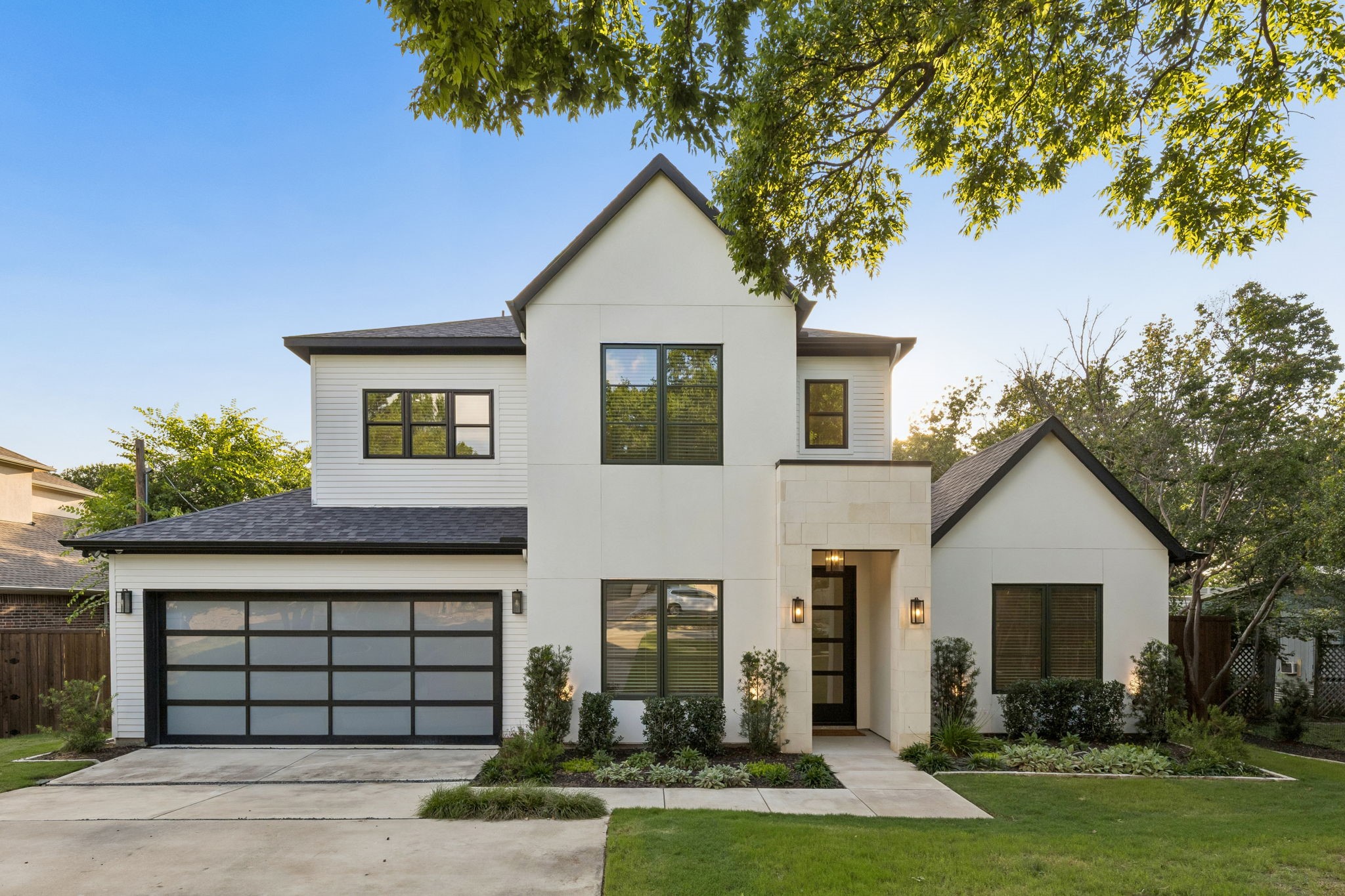 1218 Woodsey Court