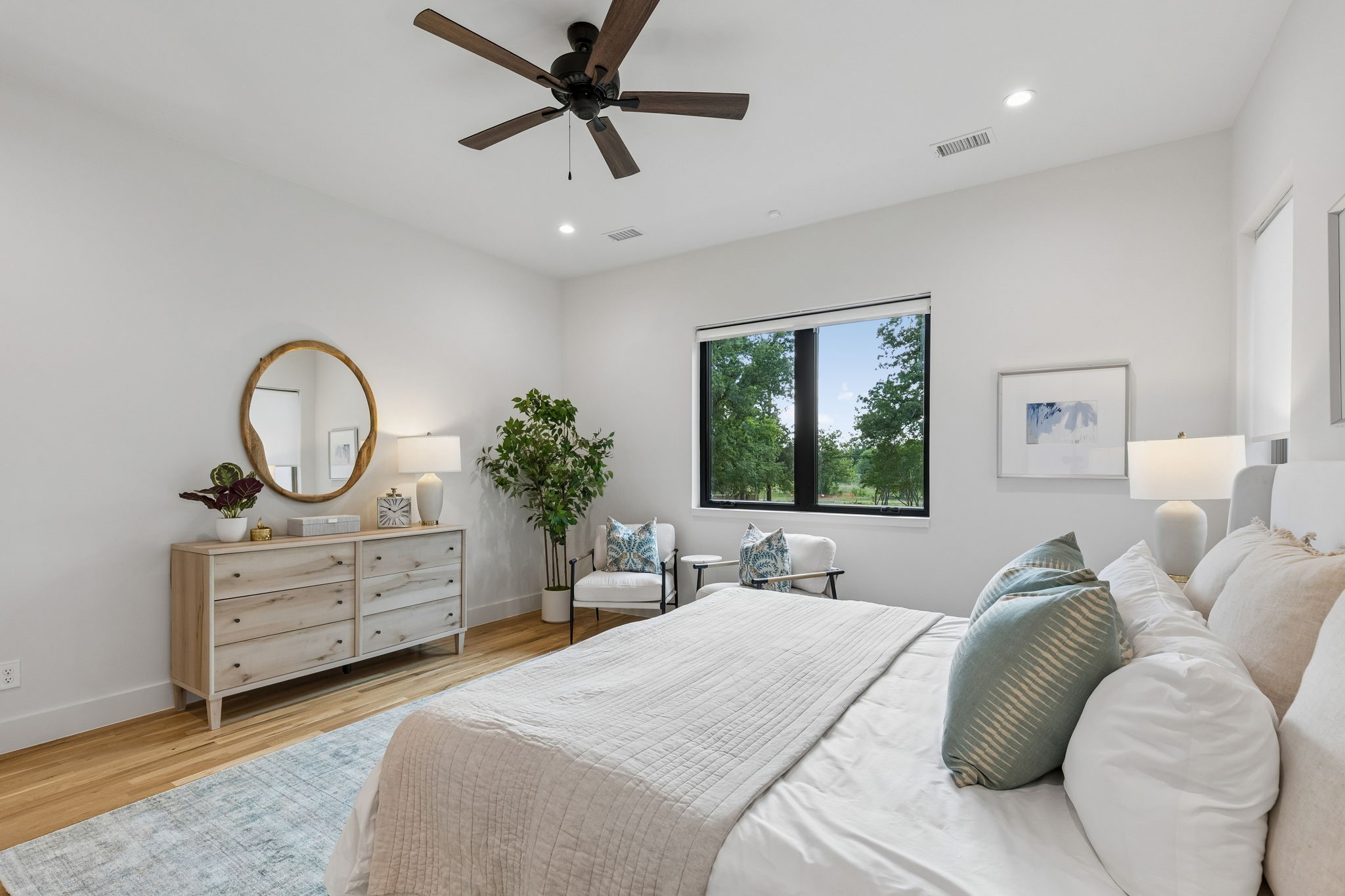 1218 Woodsey Court