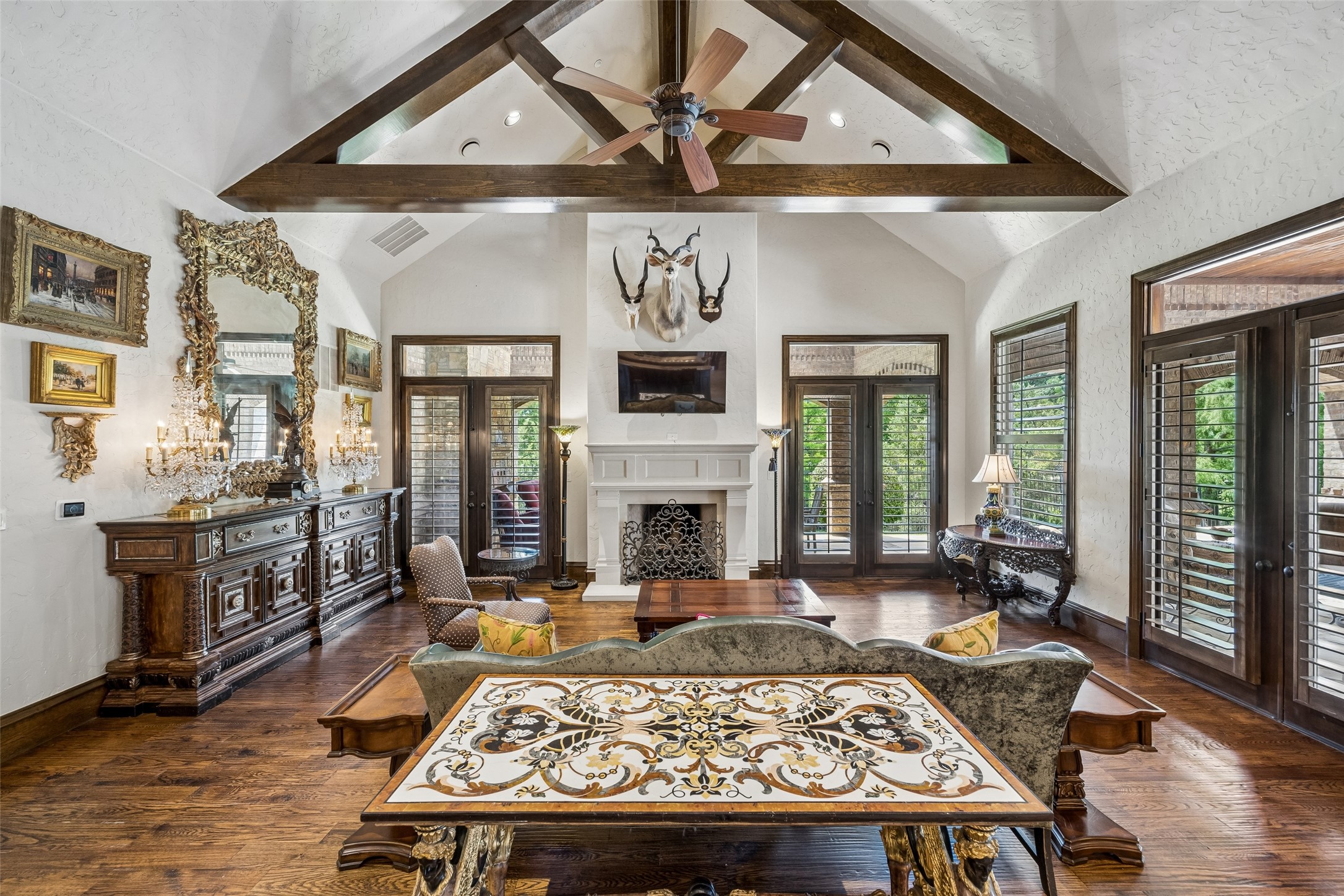 5804 Chalford Common