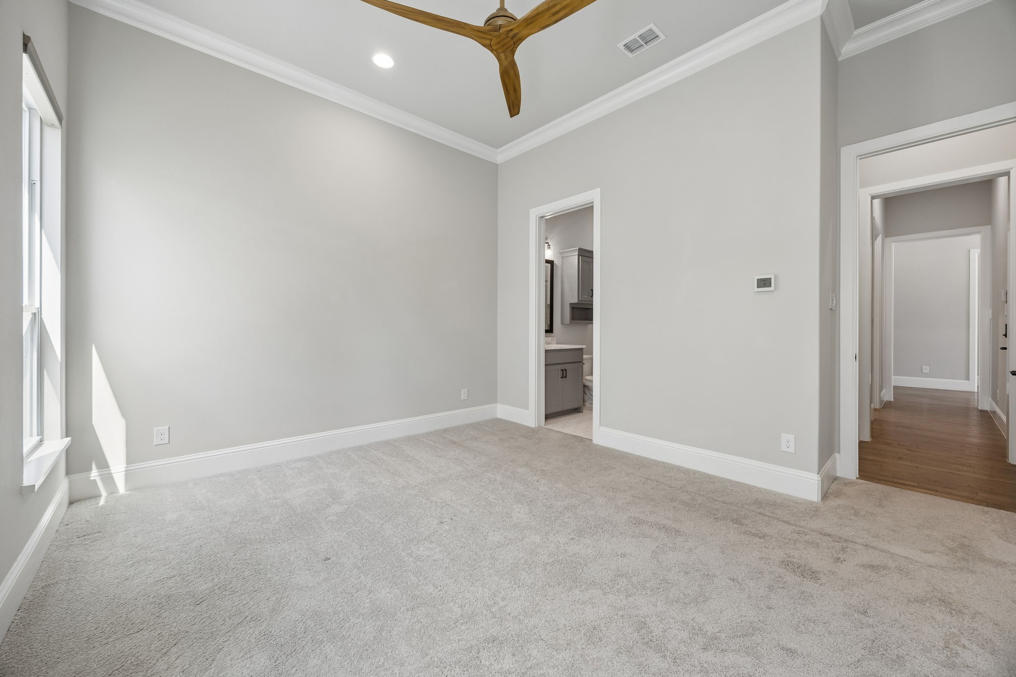 2804 Riverbrook Way