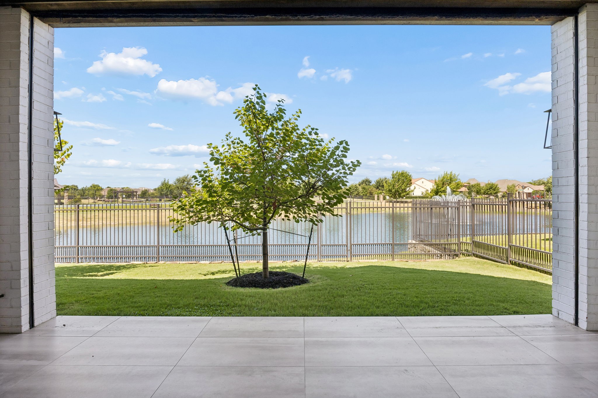 2804 Riverbrook Way