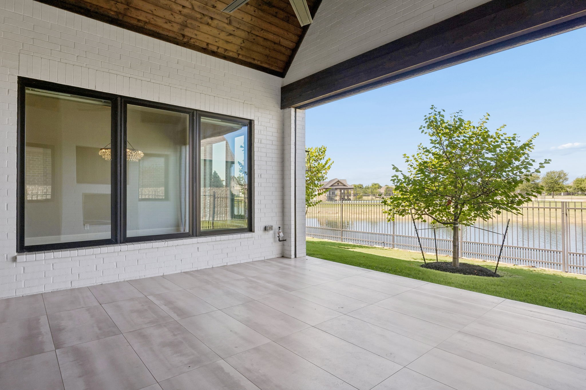 2804 Riverbrook Way