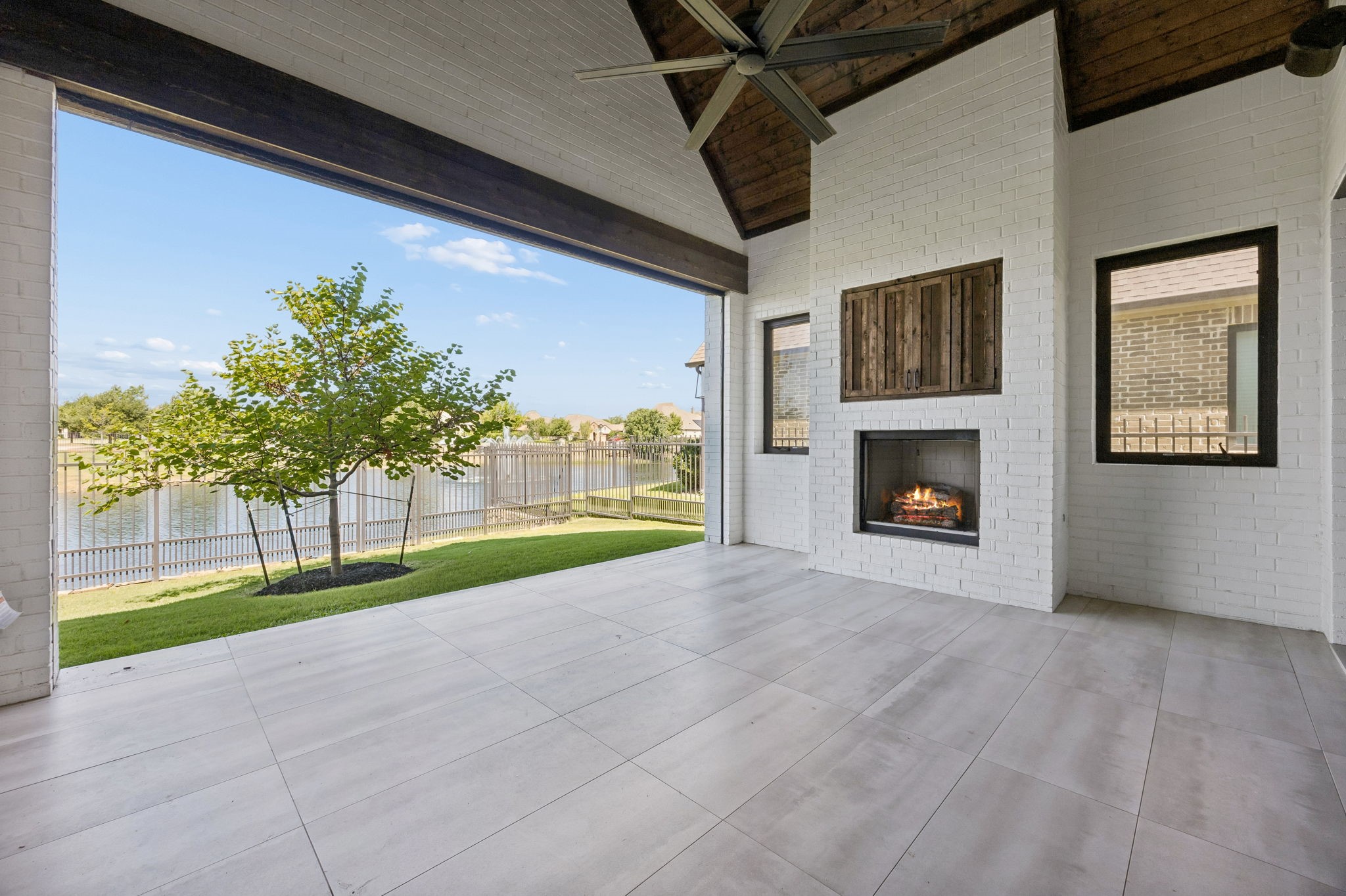 2804 Riverbrook Way