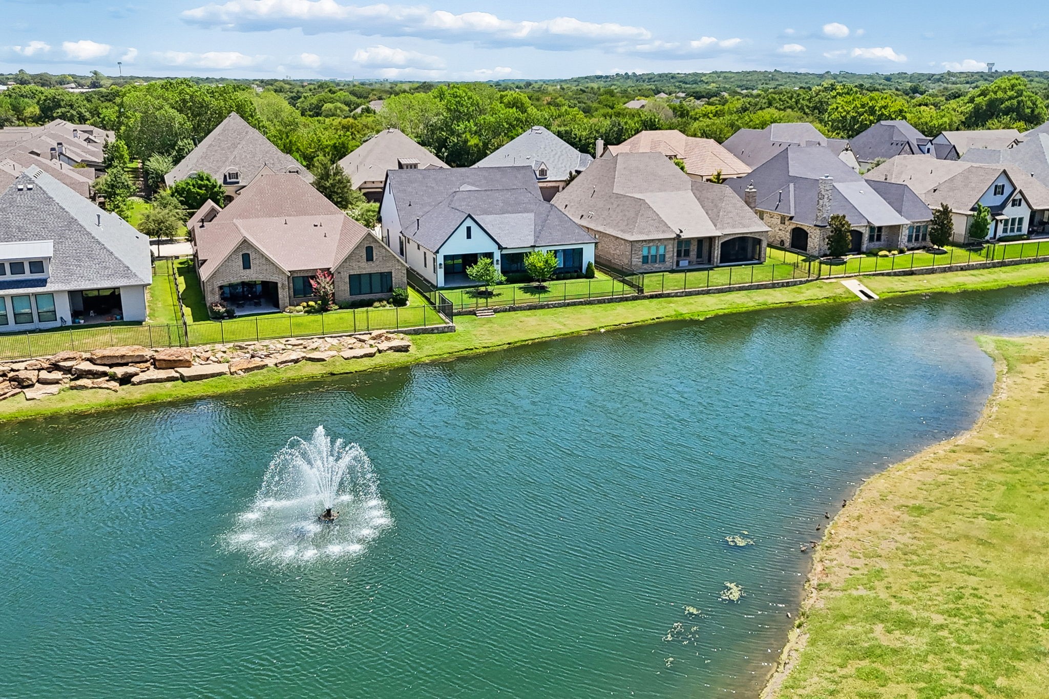 2804 Riverbrook Way