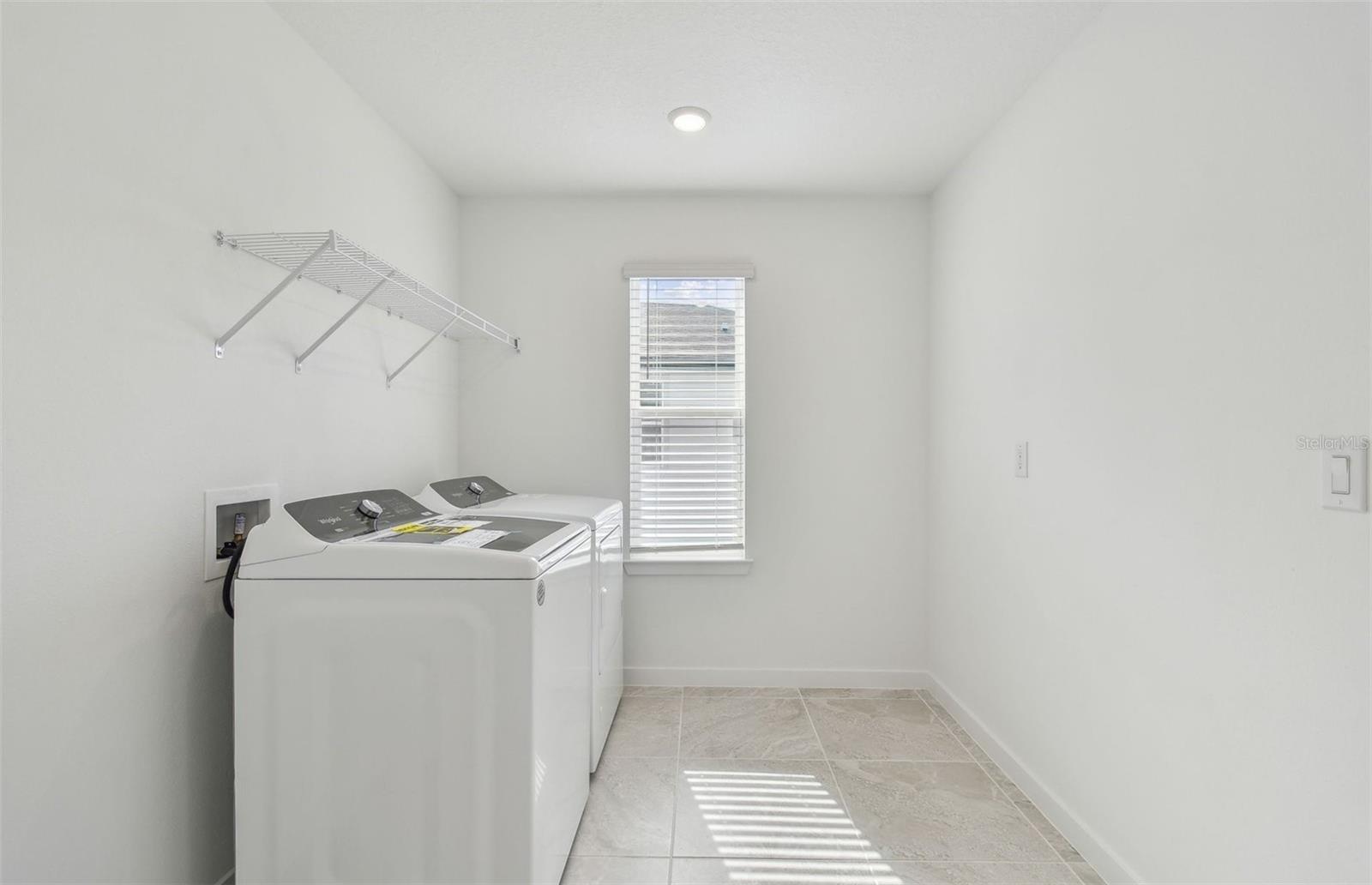 1209 KISTNA DR