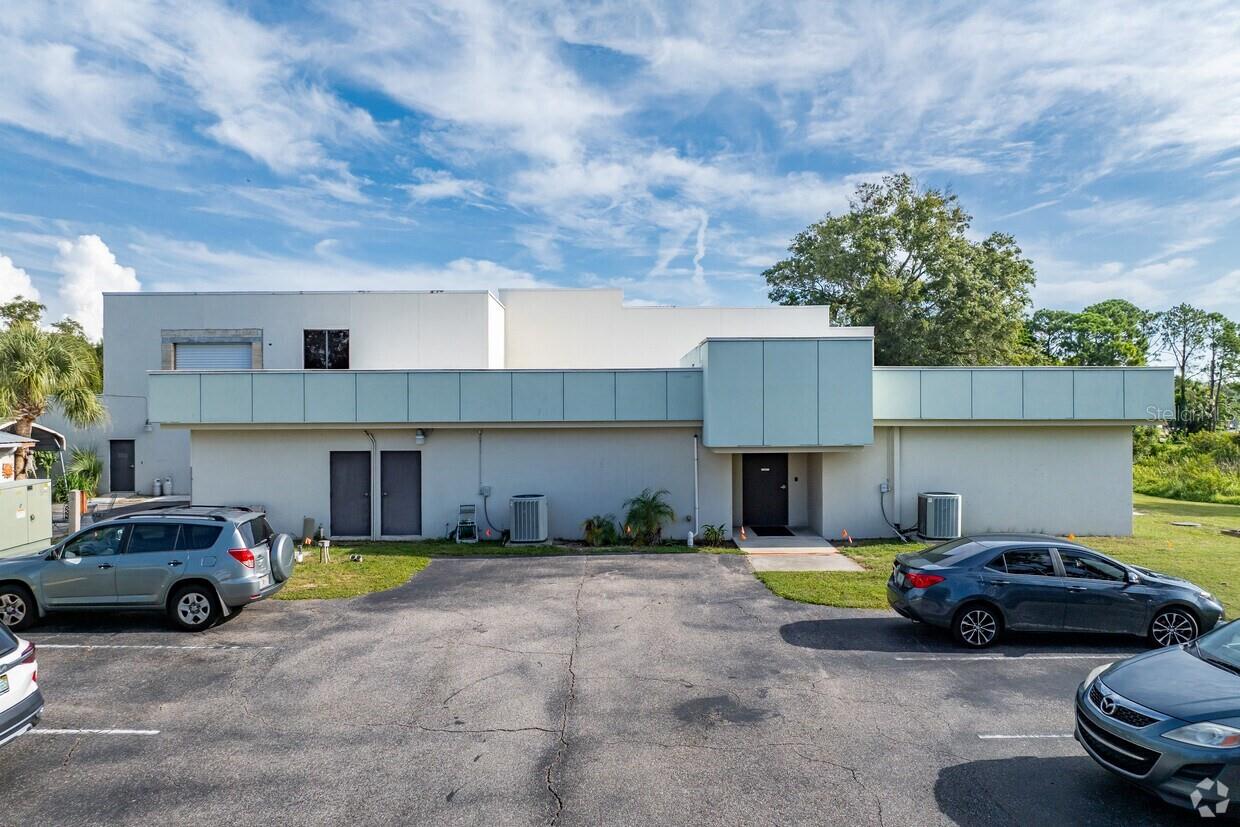 2119 GRAND BLVD